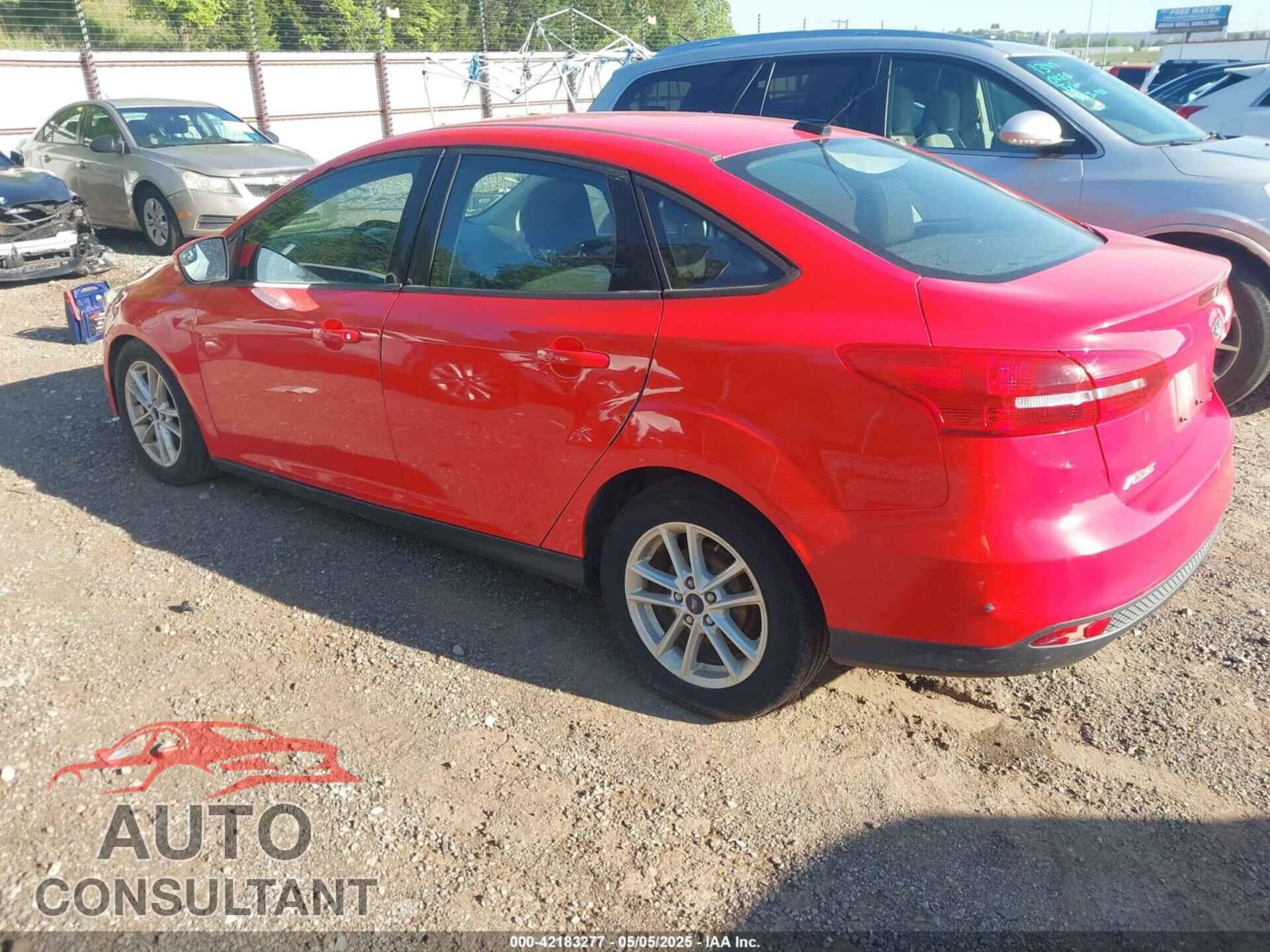 FORD FOCUS 2015 - 1FADP3F26FL271200