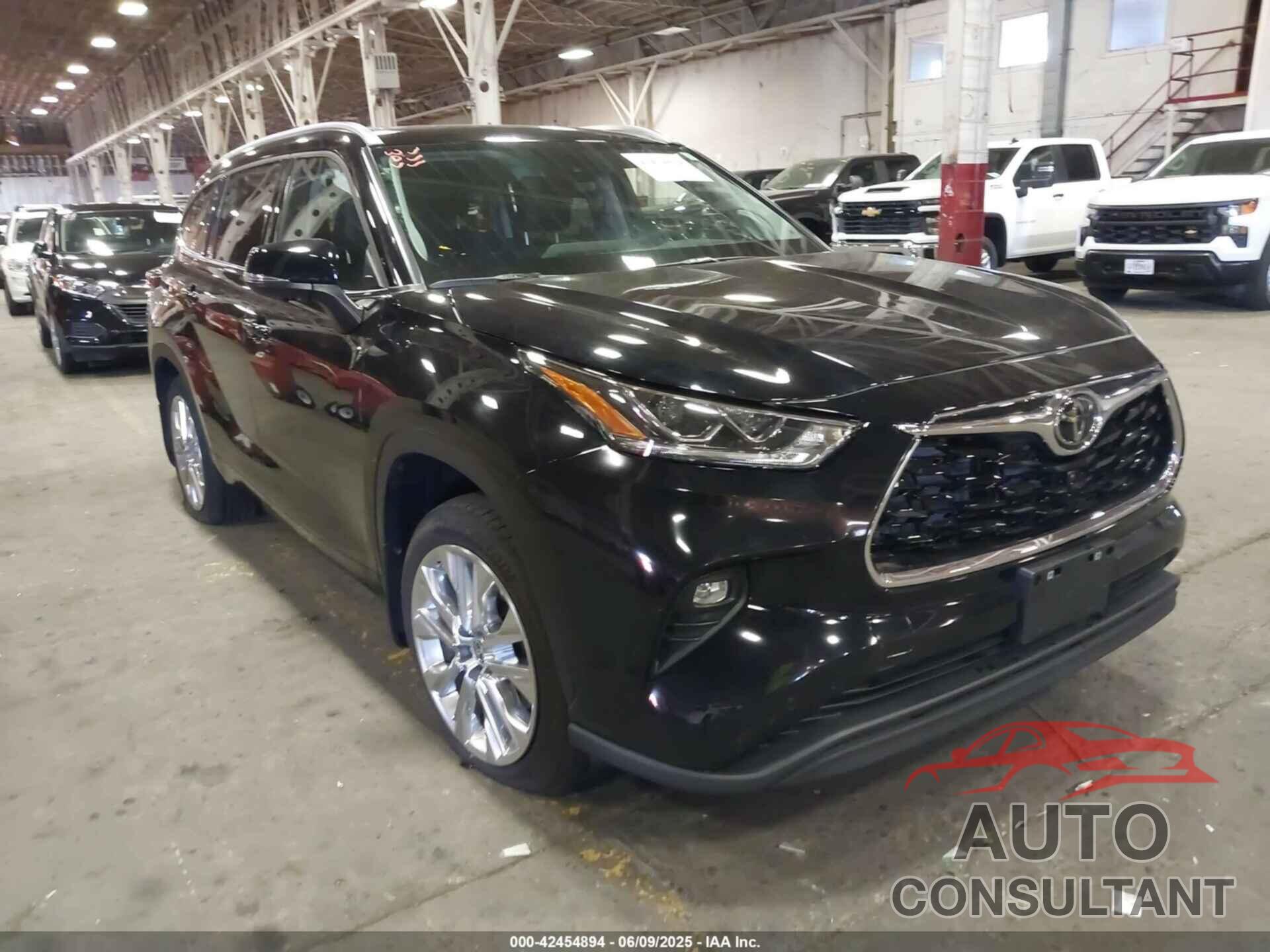 TOYOTA HIGHLANDER 2024 - 5TDKDRBH1RS556249