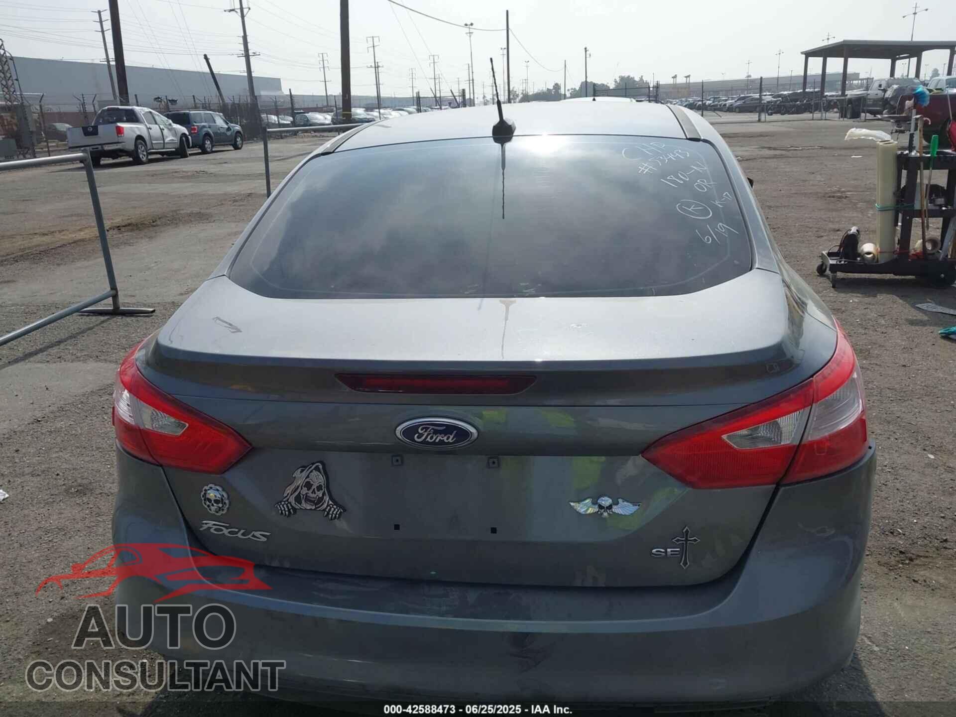 FORD FOCUS 2014 - 1FADP3F27EL301769