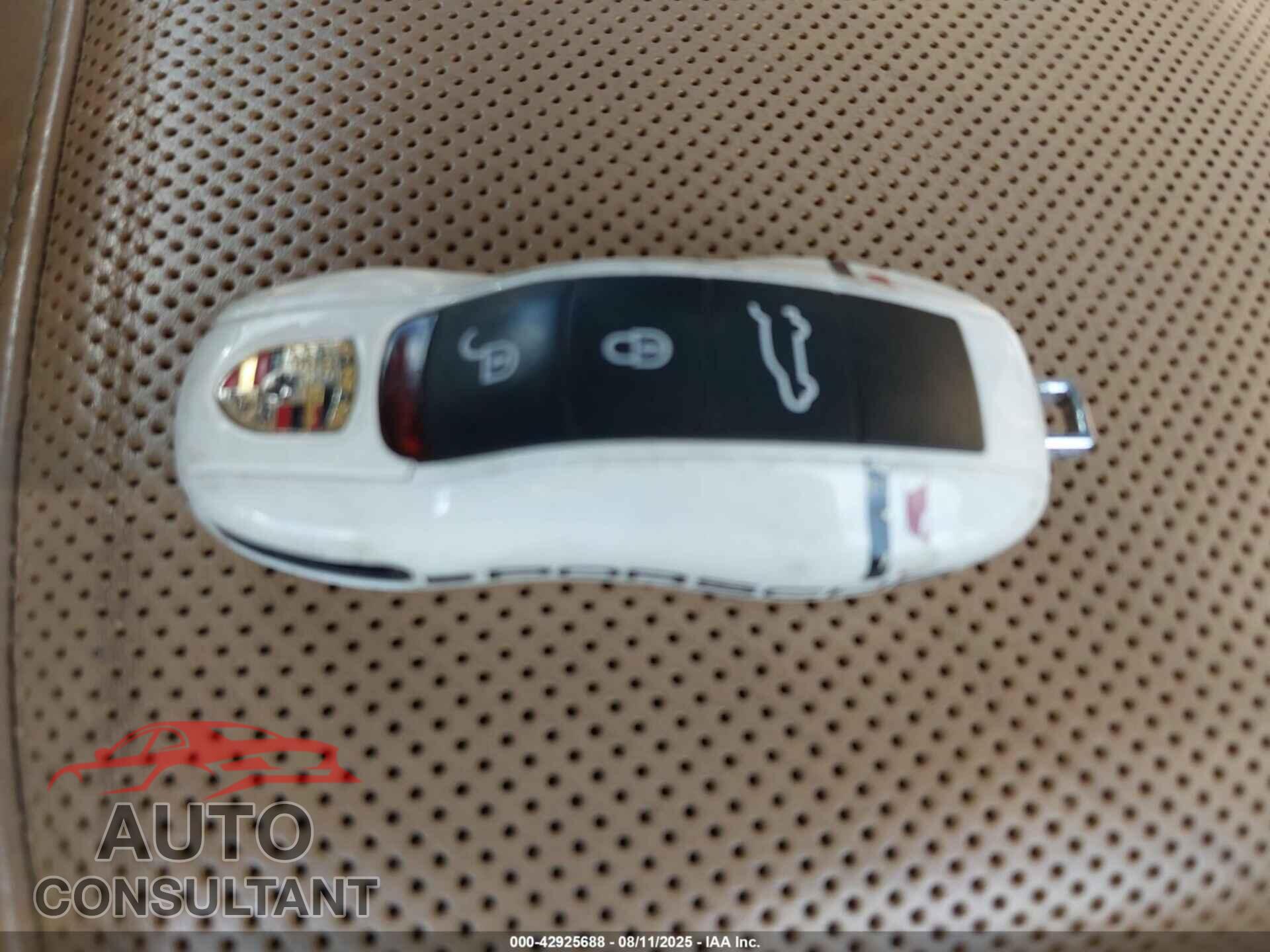 PORSCHE CAYENNE 2016 - WP1AA2A2XGLA08109