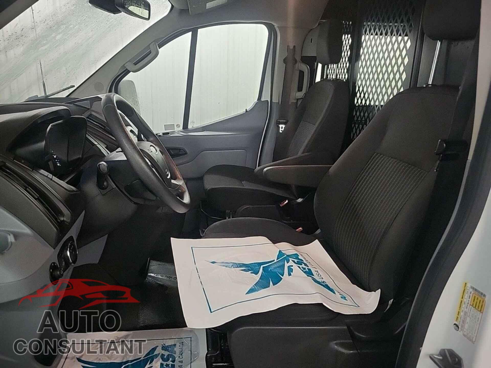 FORD TRANSIT 2019 - 1FTYR1YM2KKB51144