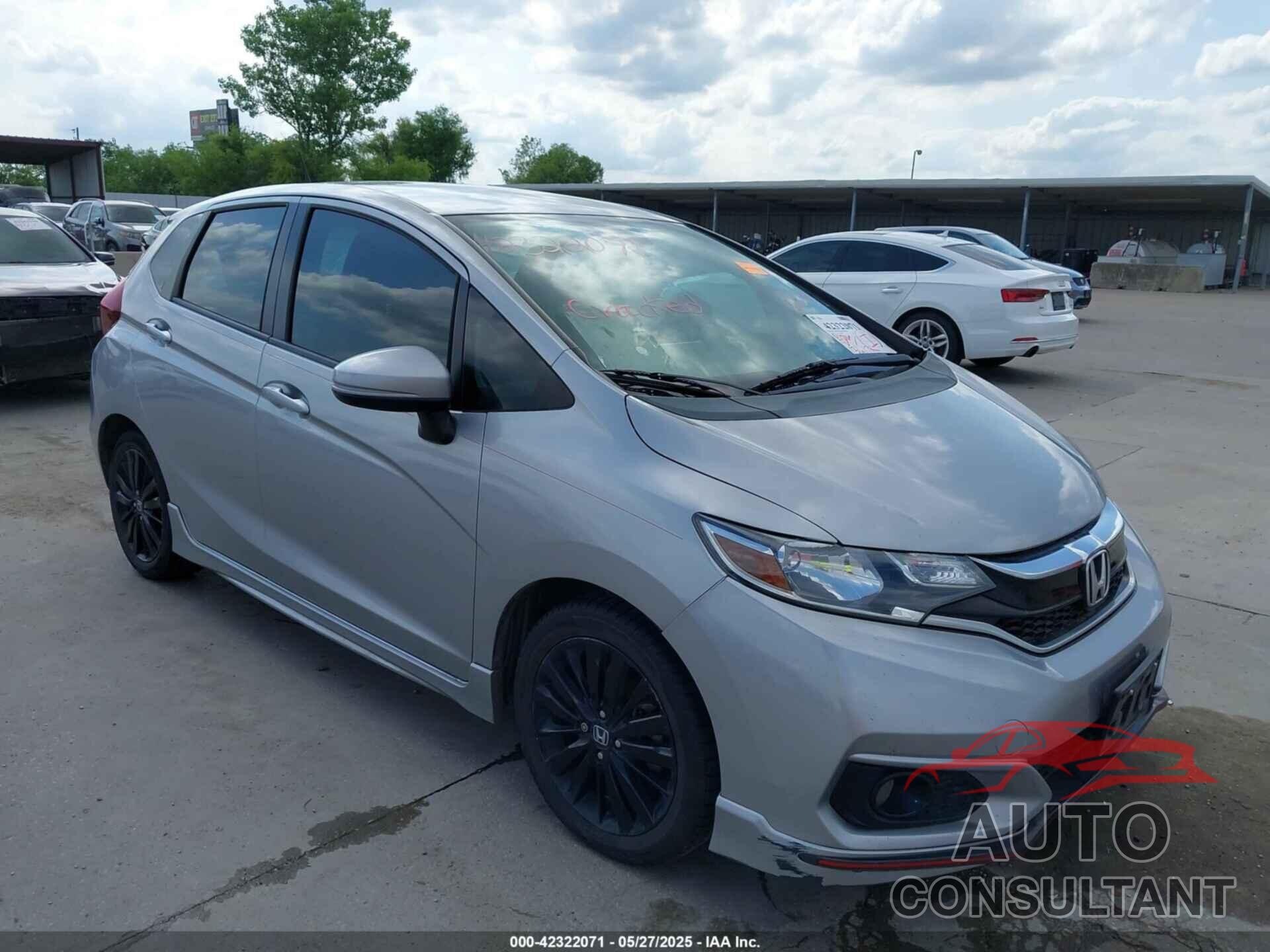 HONDA FIT 2018 - 3HGGK5G64JM709465