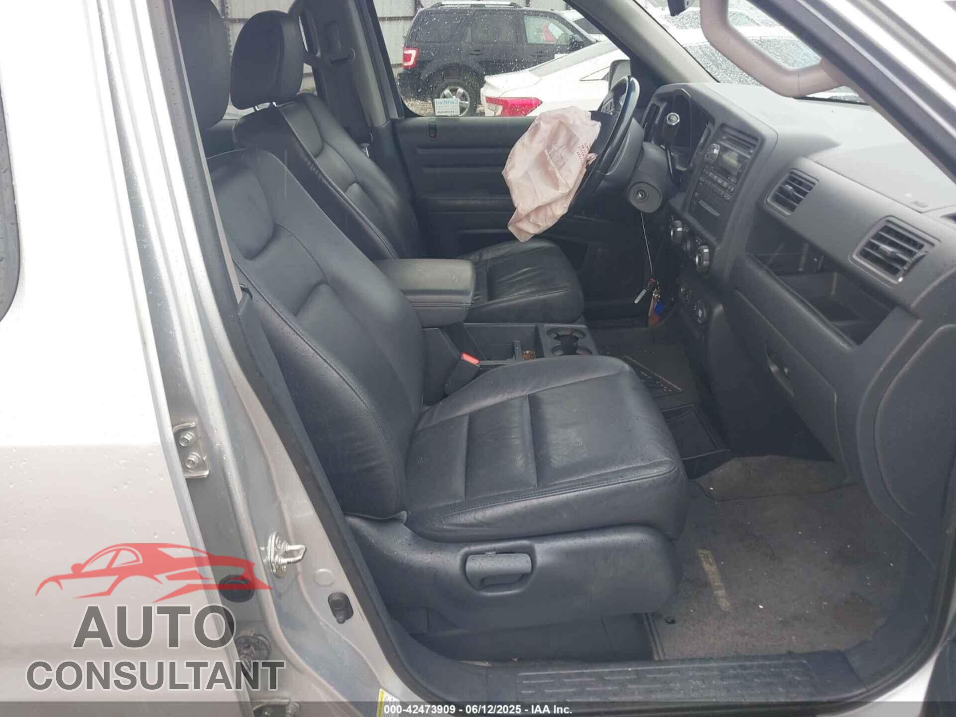 HONDA RIDGELINE 2011 - 5FPYK1F54BB011360