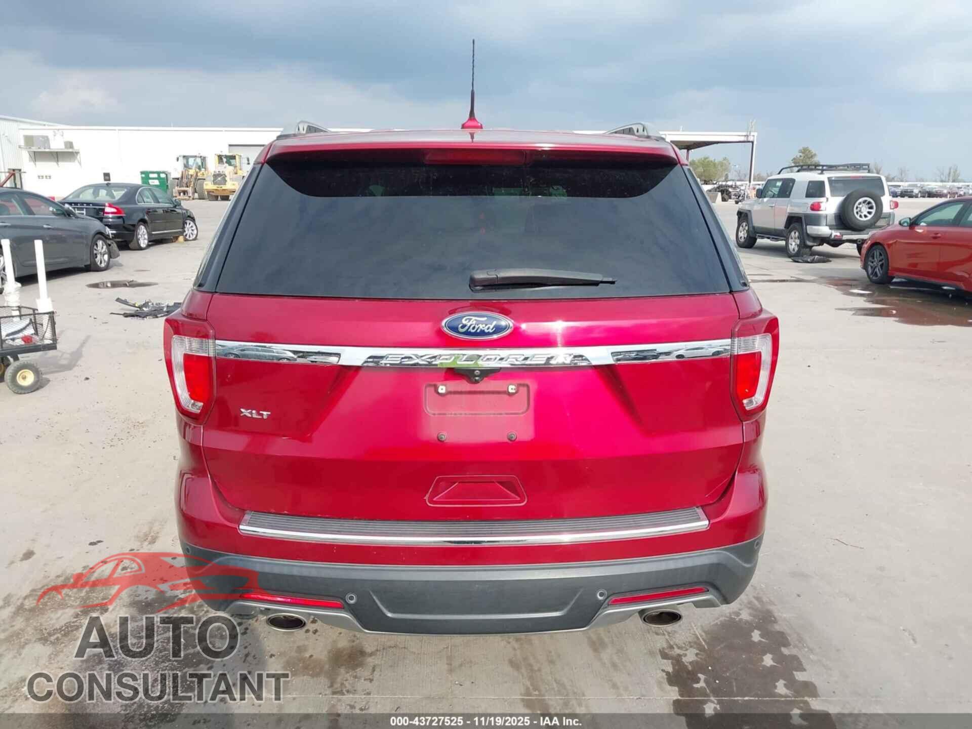 FORD EXPLORER 2018 - 1FM5K7D88JGB55599