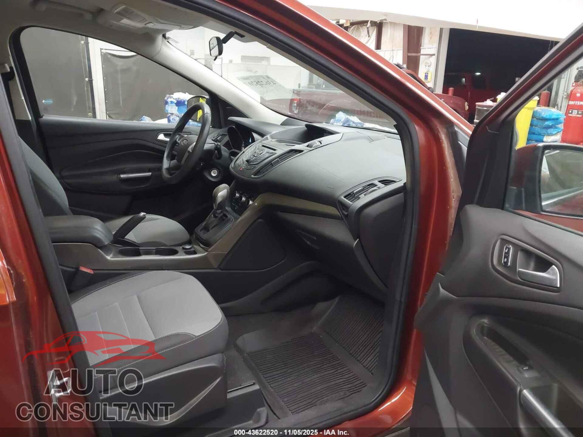 FORD ESCAPE 2014 - 1FMCU0GX7EUD01669