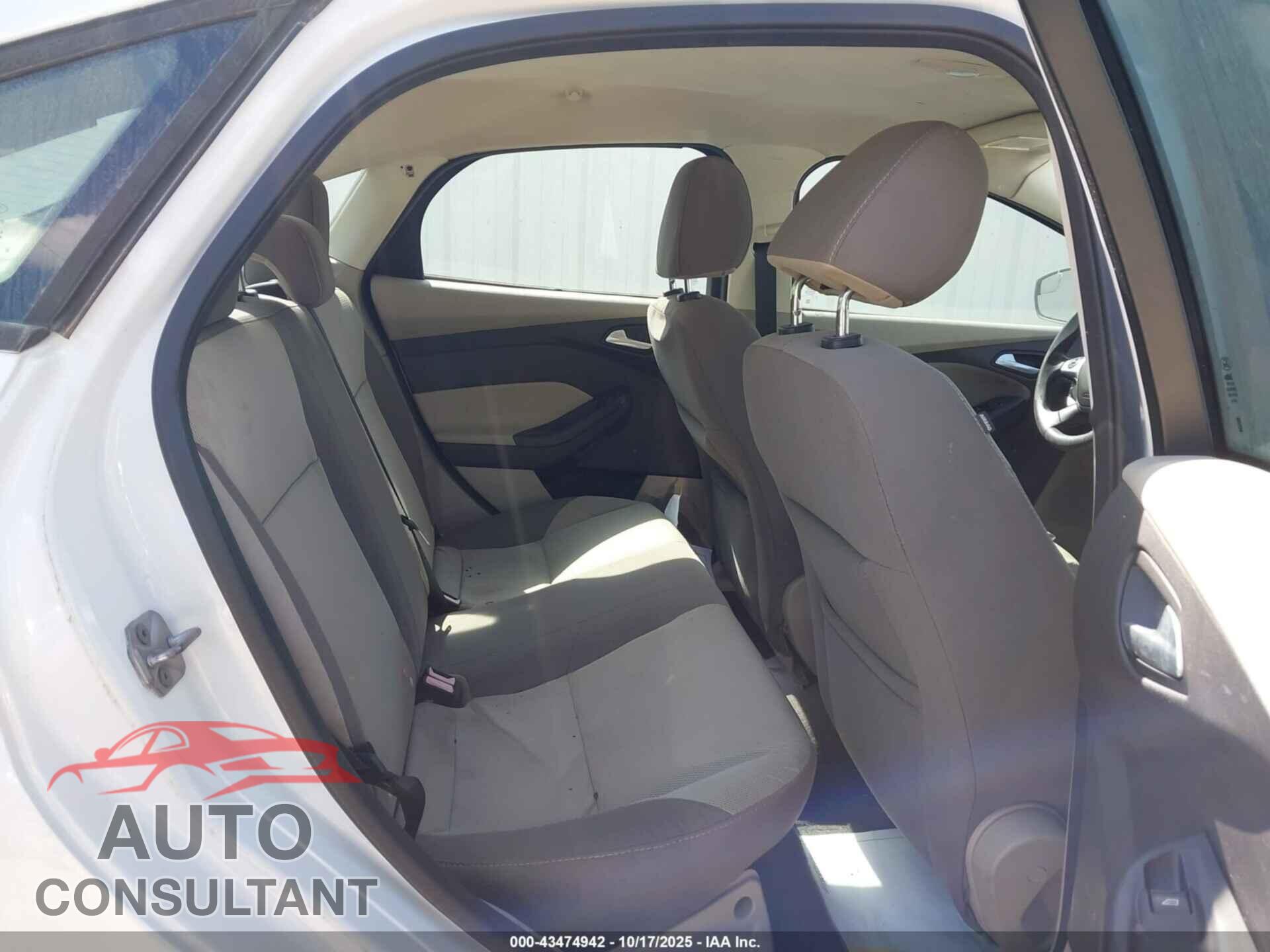 FORD FOCUS 2014 - 1FADP3F28EL126870