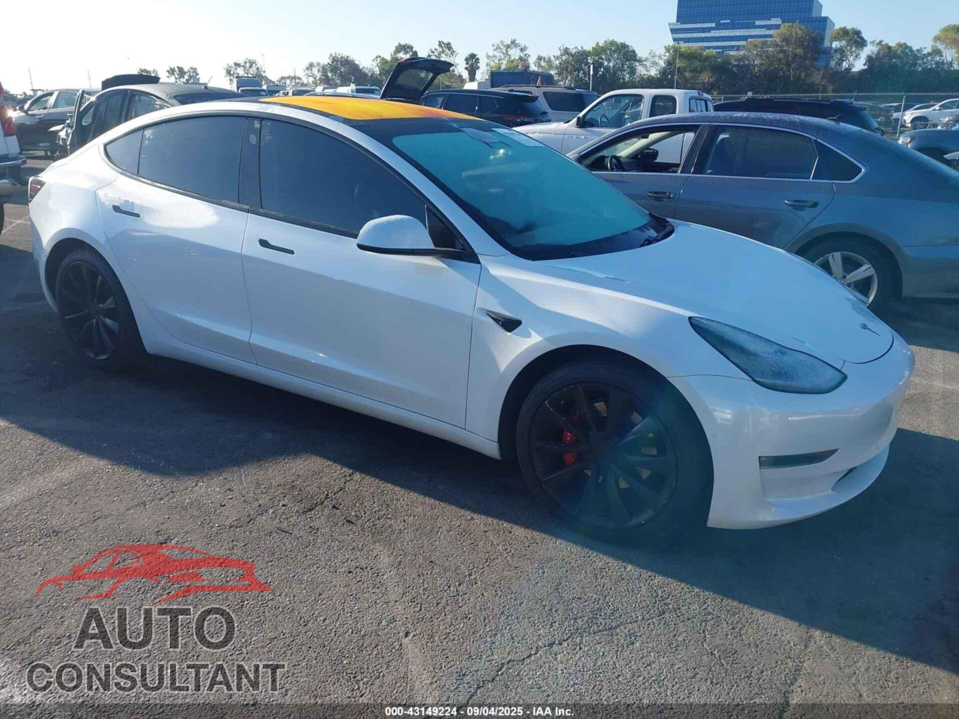 TESLA MODEL 3 2018 - 5YJ3E1EA0JF059090