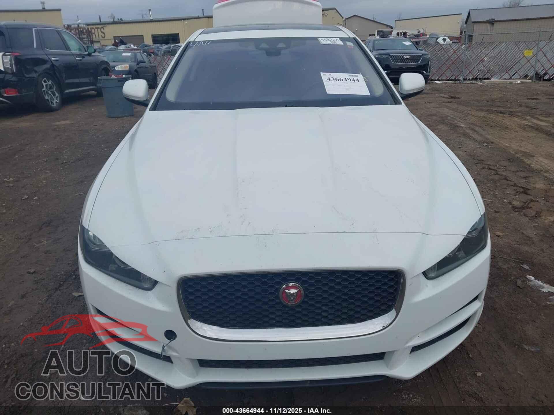 JAGUAR XE 2017 - SAJAD4BG8HA972737