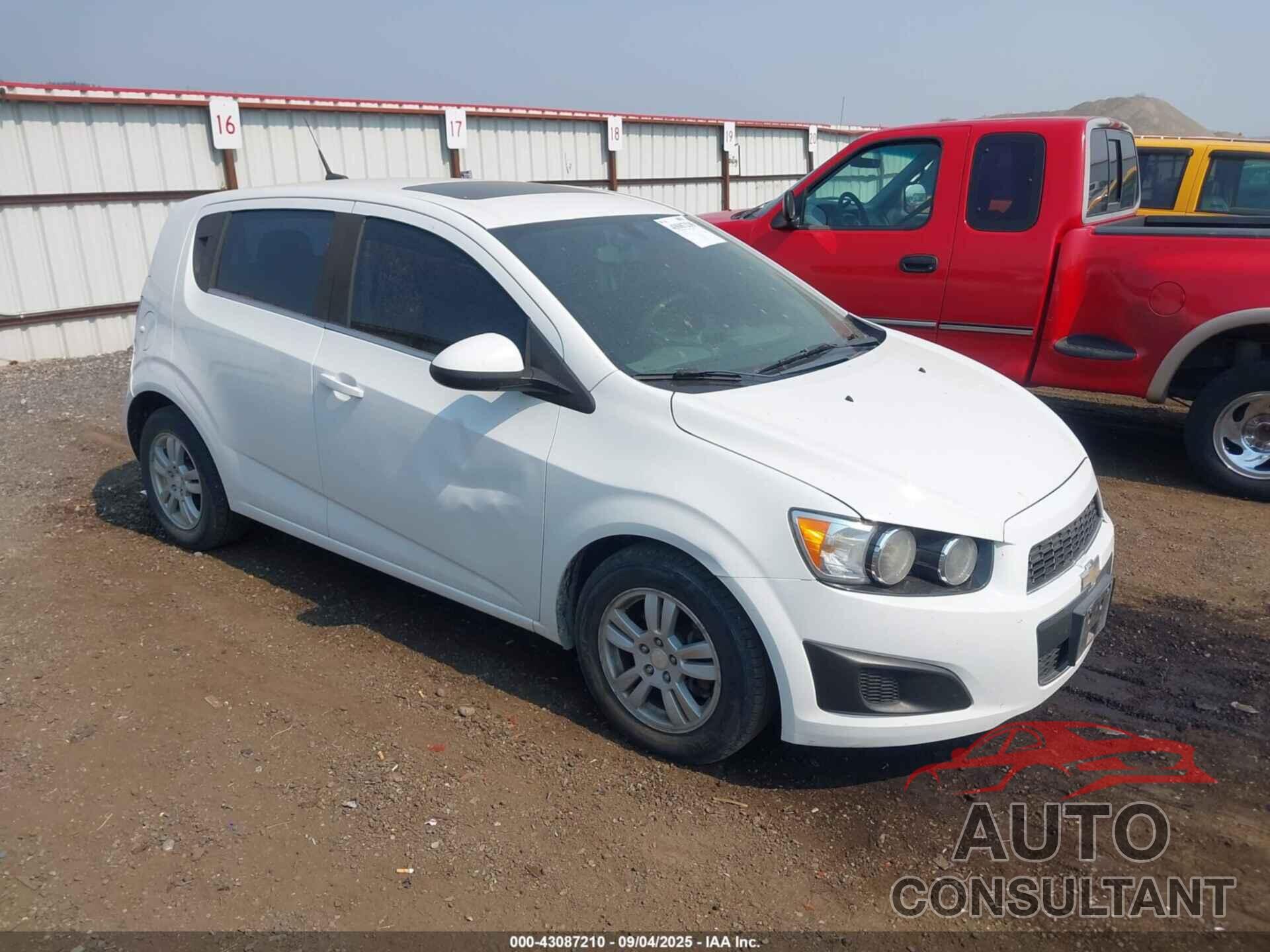 CHEVROLET SONIC 2014 - 1G1JD6SB1E4155790