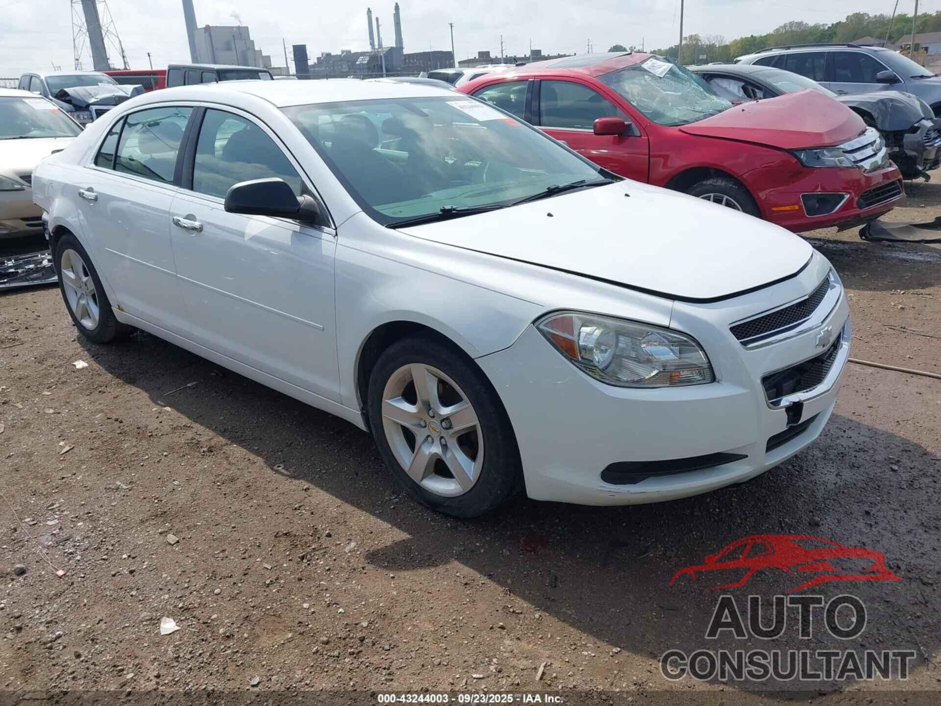 CHEVROLET MALIBU 2011 - 1G1ZB5E14BF176400