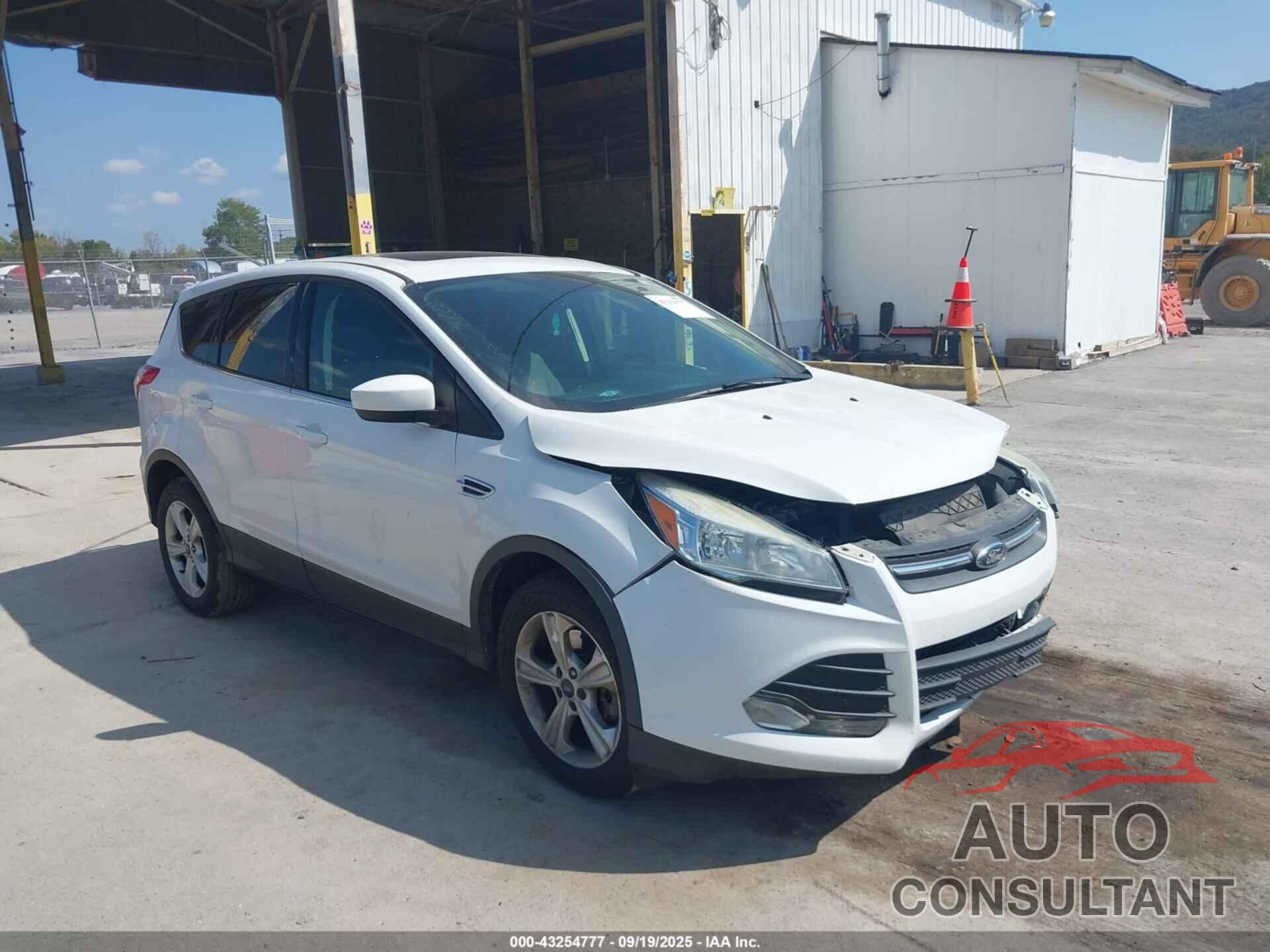 FORD ESCAPE 2015 - 1FMCU9GX8FUC00386