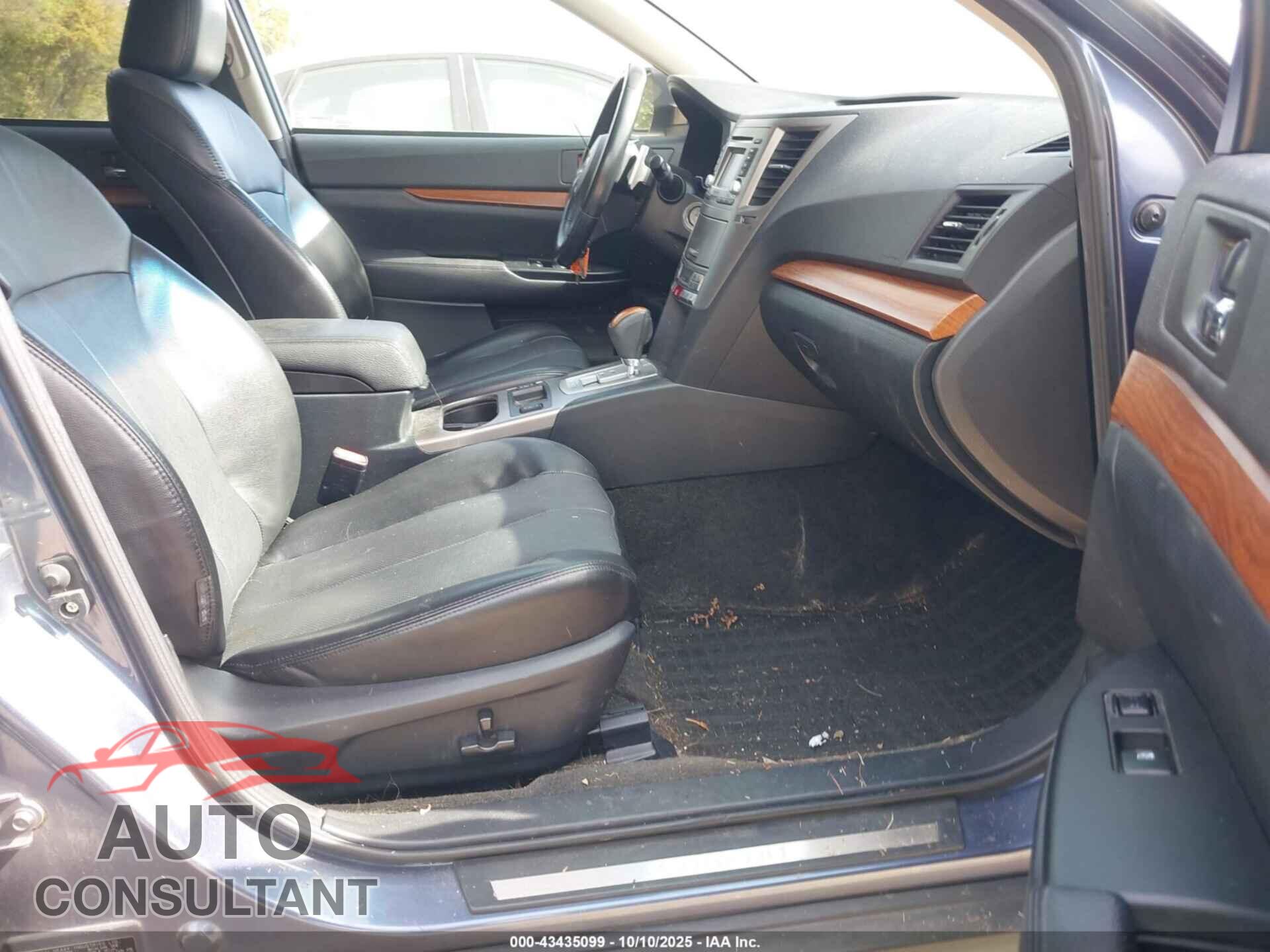 SUBARU OUTBACK 2014 - 4S4BRBLC8E3289324