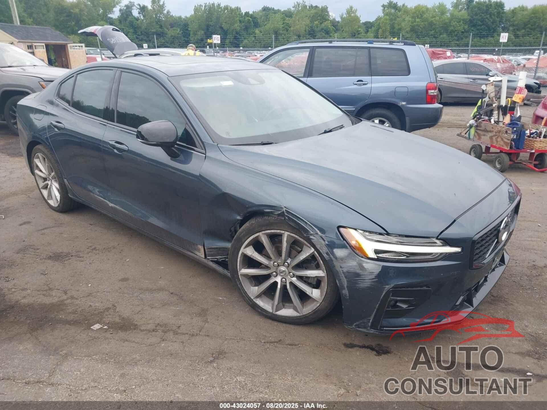VOLVO S60 2021 - 7JR102TZ5MG111989
