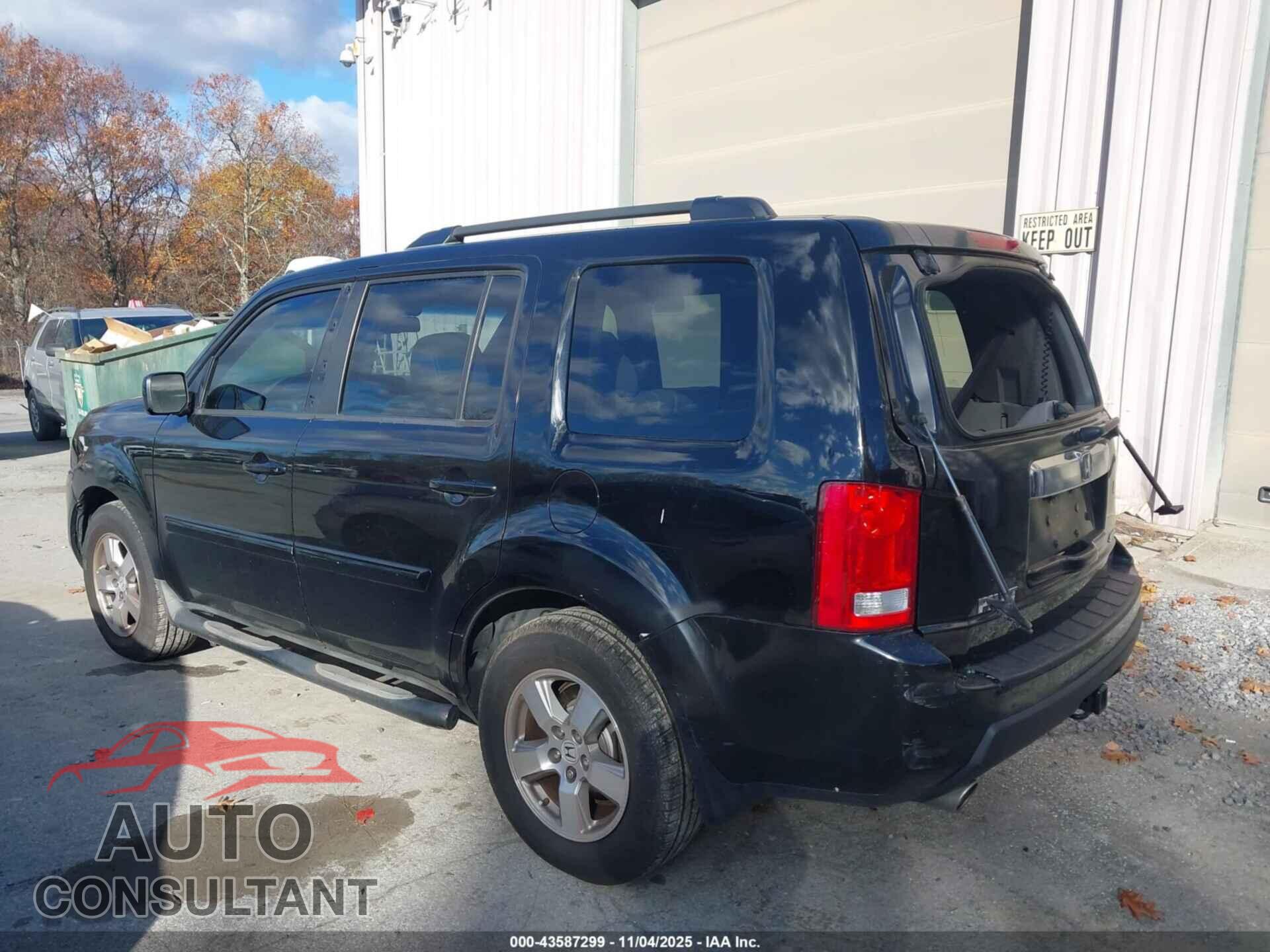 HONDA PILOT 2010 - 5FNYF4H65AB014125