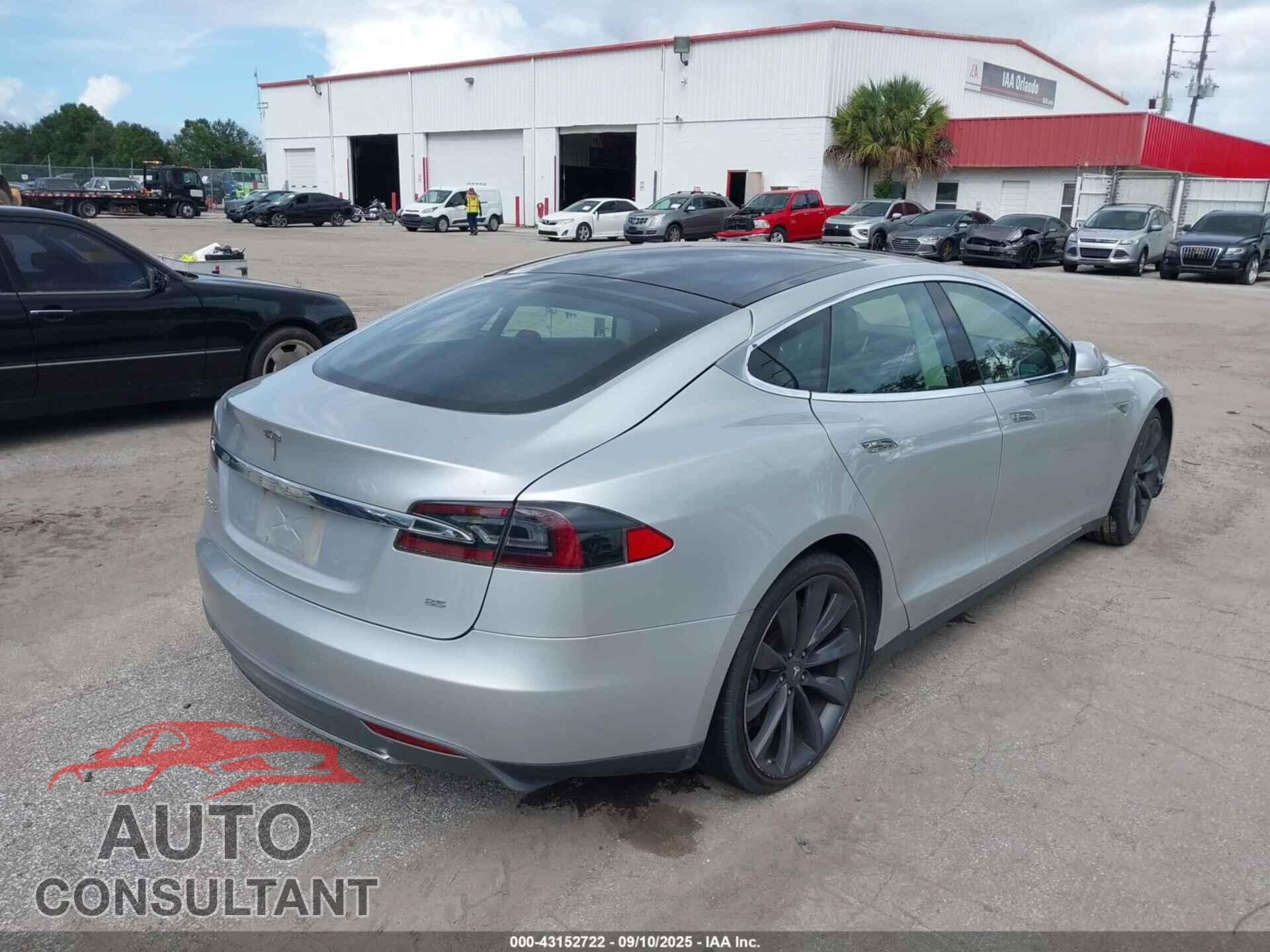 TESLA MODEL S 2012 - 5YJSA1DN1CFP02643