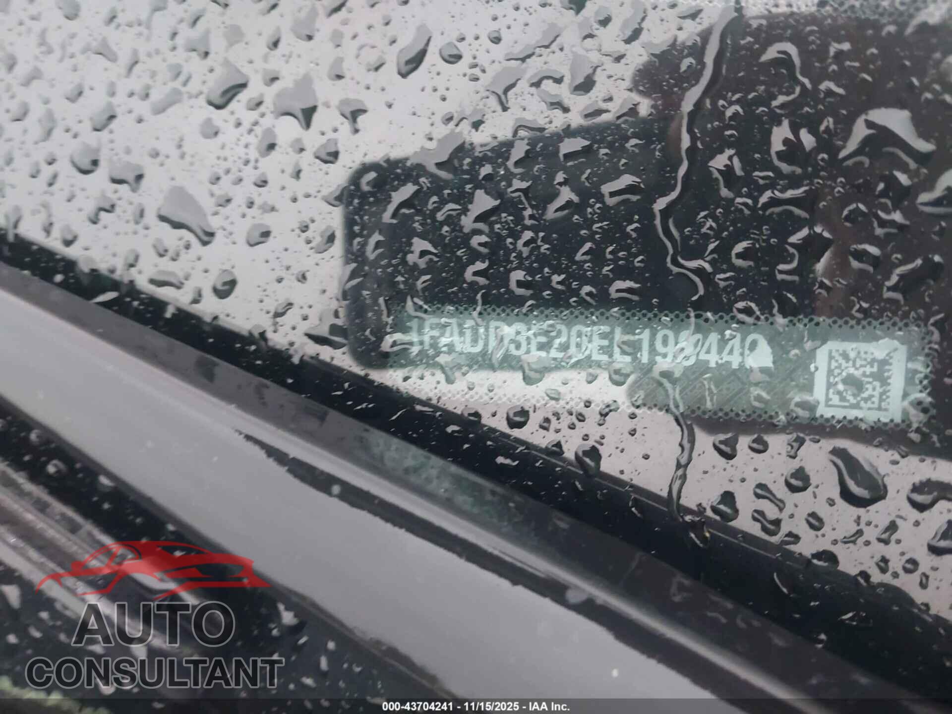 FORD FOCUS 2014 - 1FADP3E20EL198440