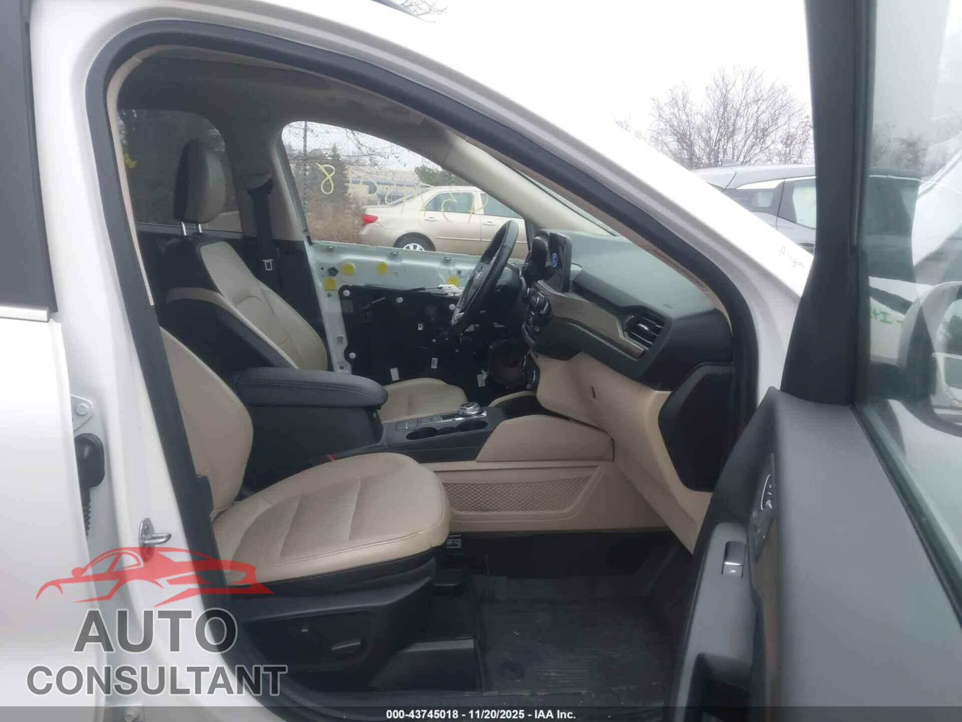 FORD ESCAPE 2020 - 1FMCU9J98LUA08973