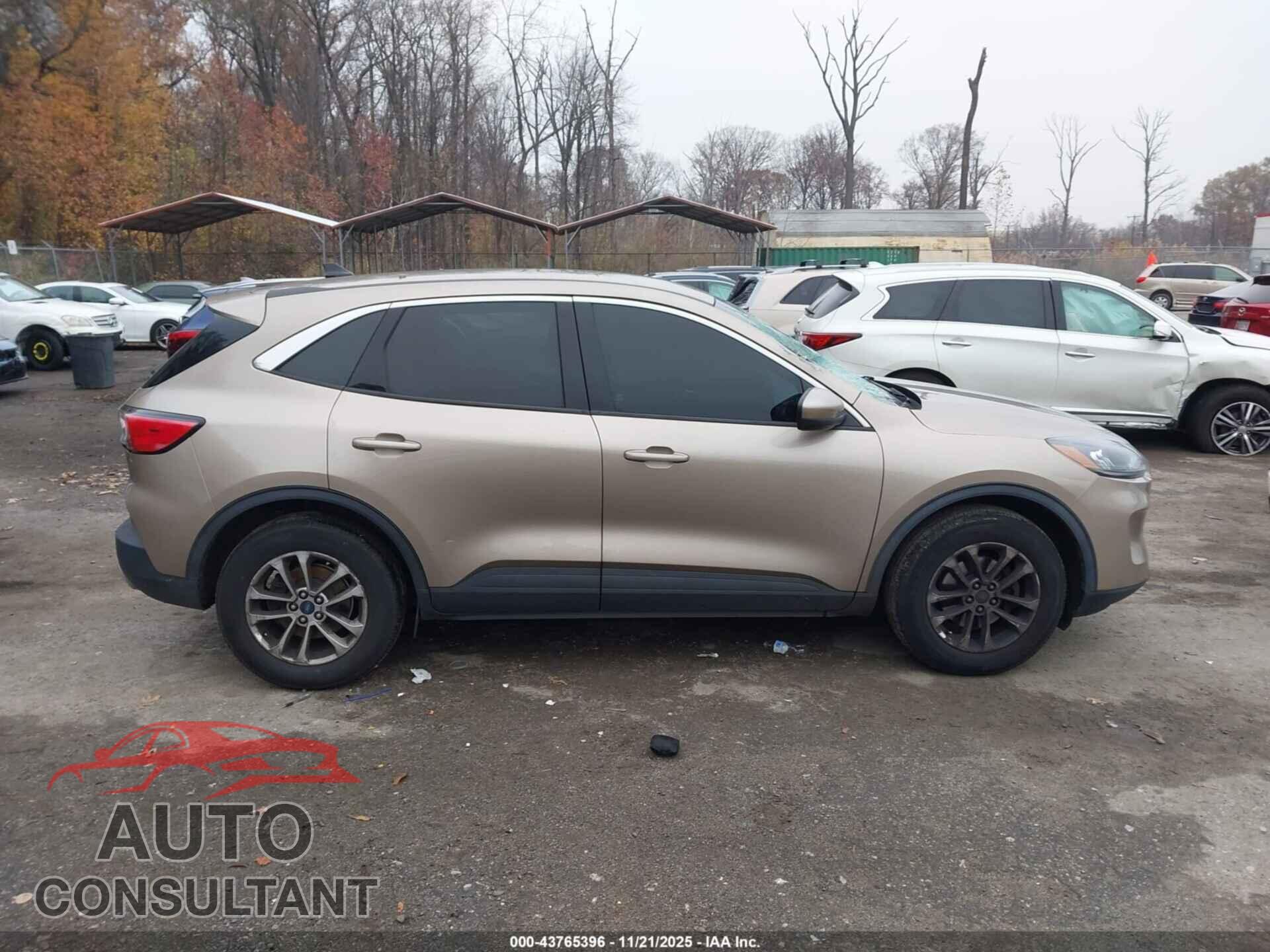 FORD ESCAPE 2020 - 1FMCU9G63LUA04178