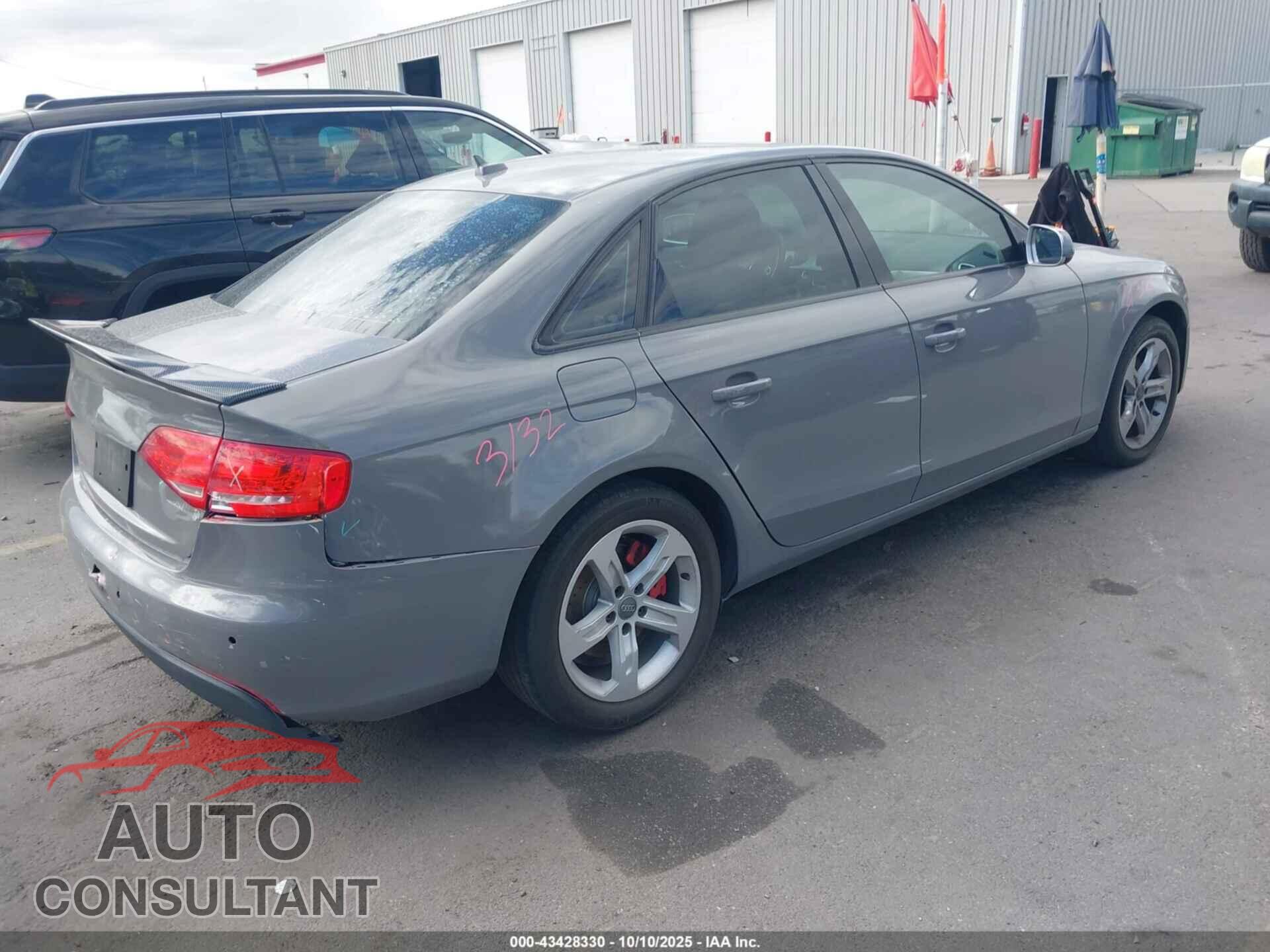 AUDI A4 2011 - WAUFFAFL1BN034774