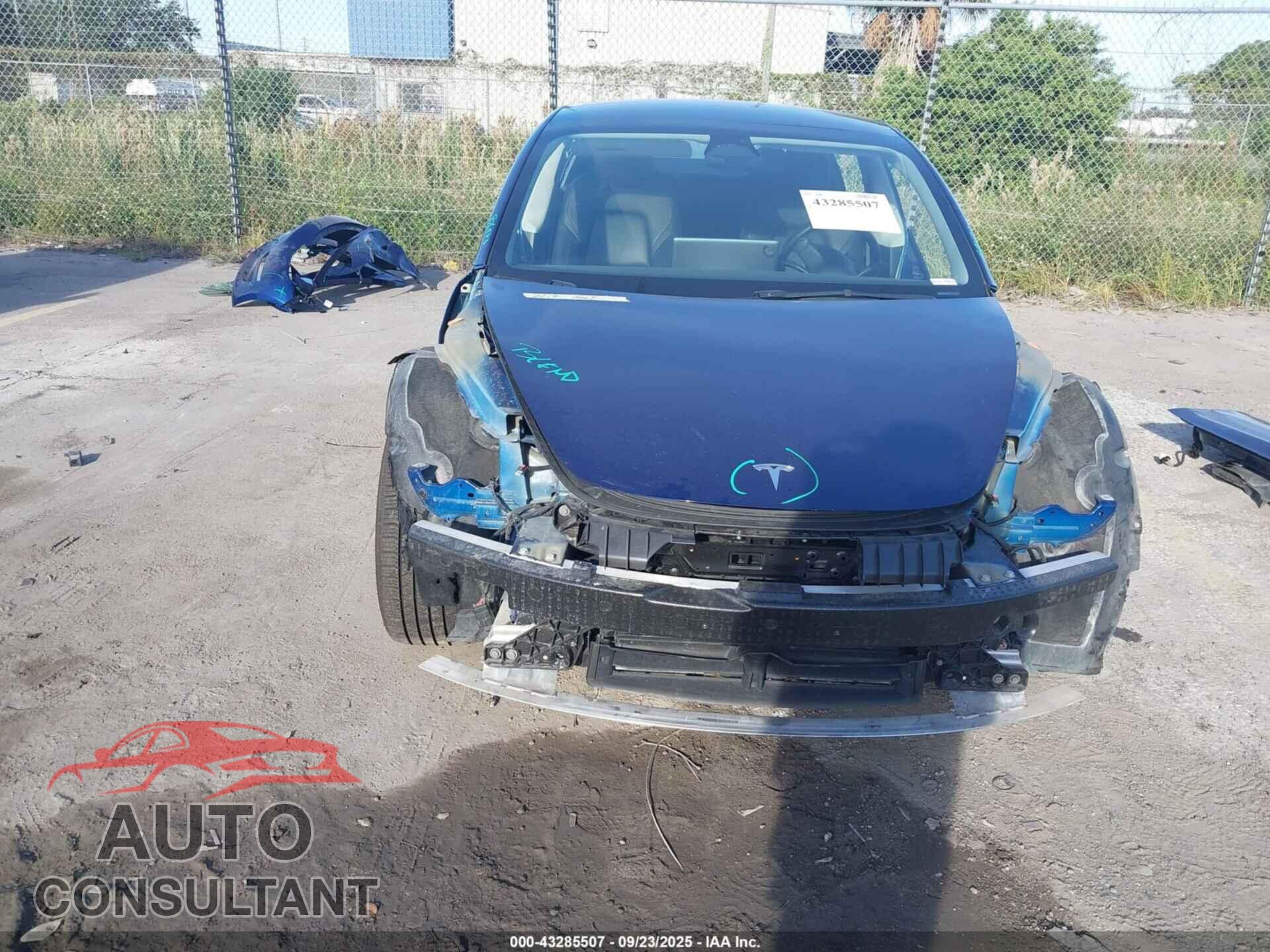 TESLA MODEL 3 2023 - 5YJ3E1EA4PF394345