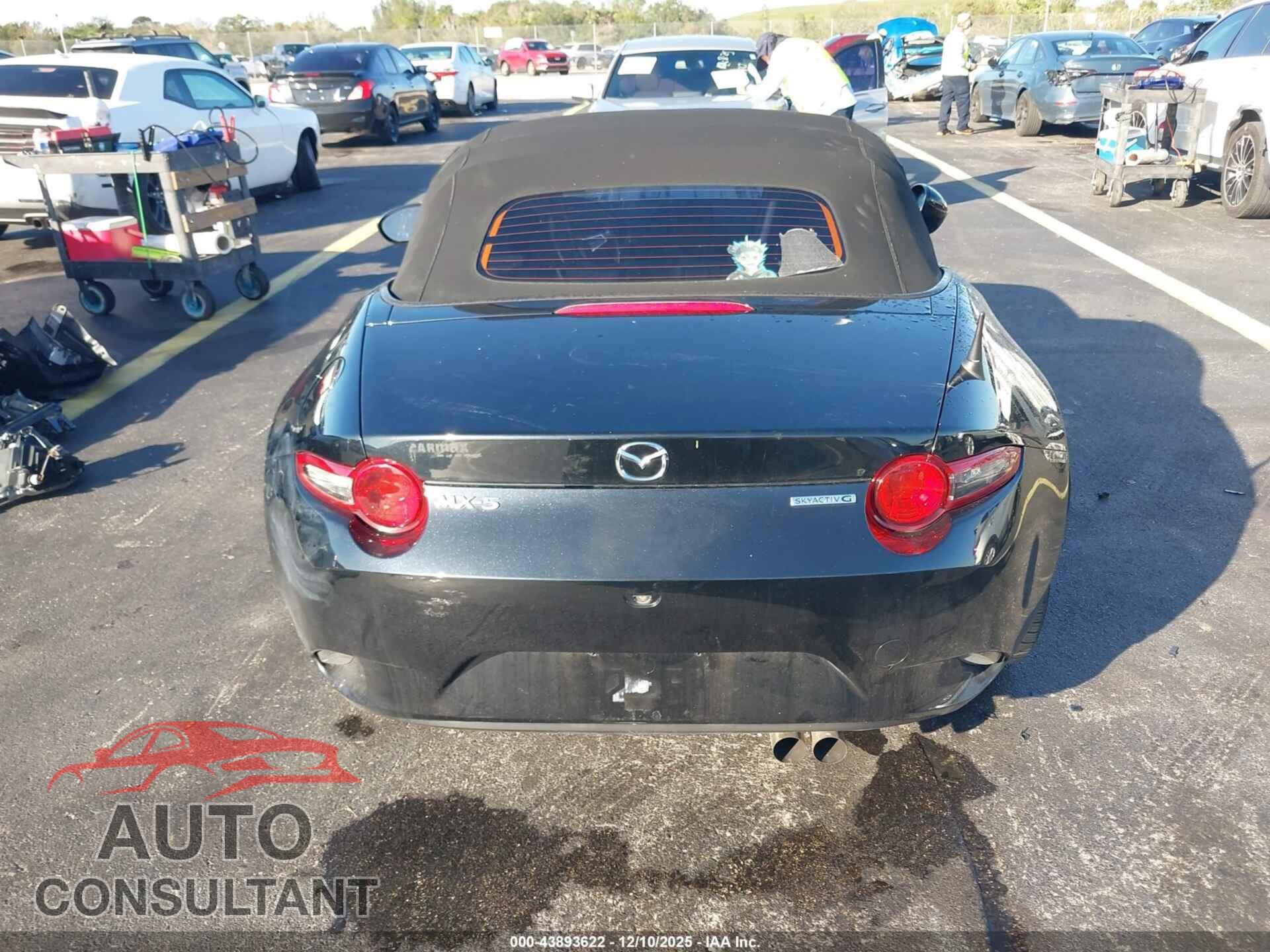 MAZDA MX-5 MIATA 2021 - JM1NDAB71M0453057