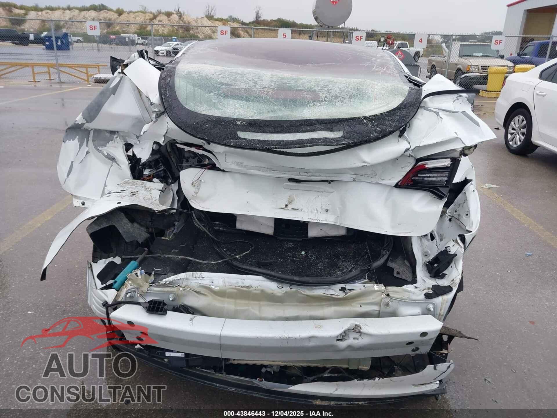TESLA MODEL 3 2018 - 5YJ3E1EA8JF032669