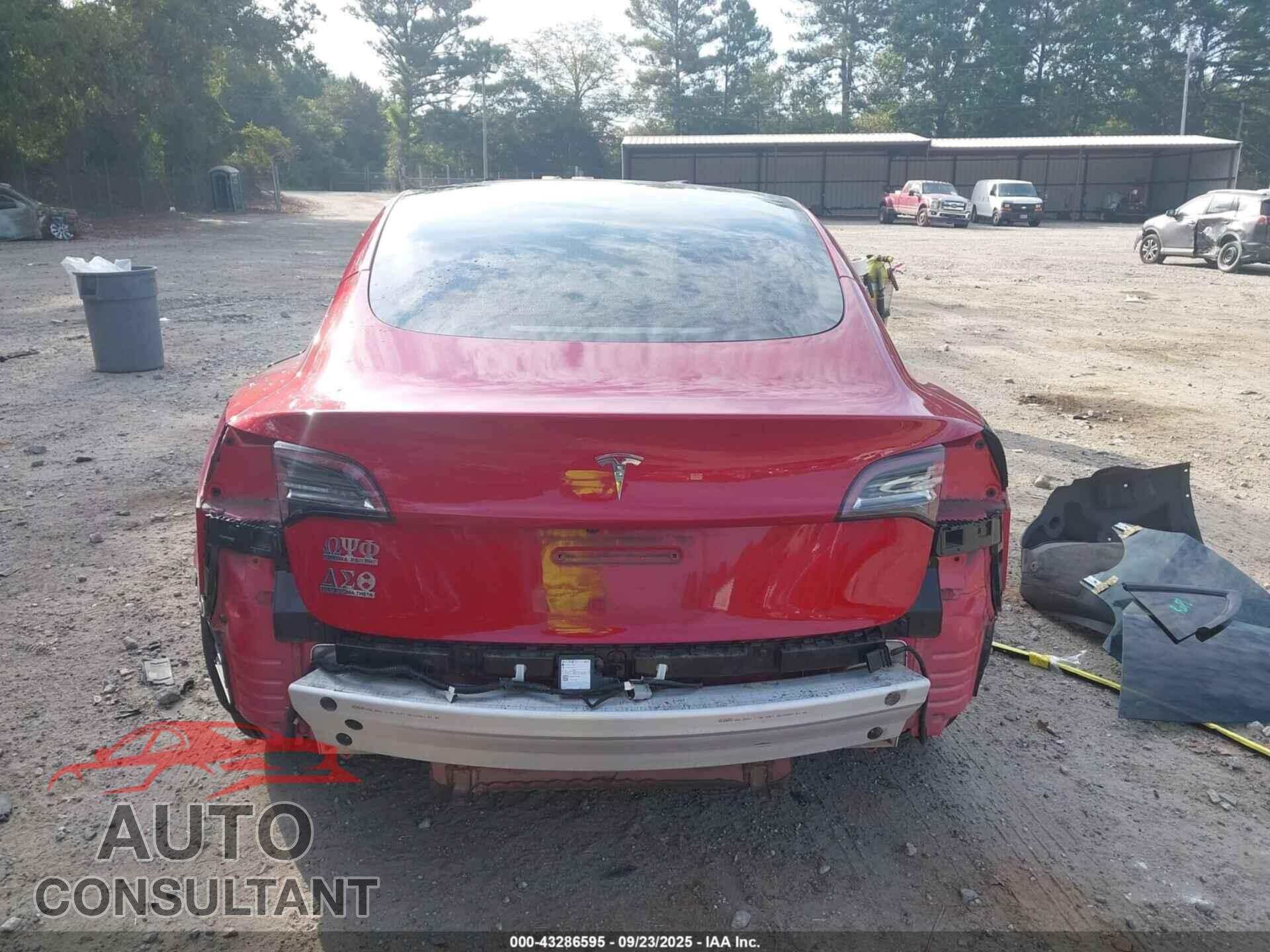 TESLA MODEL 3 2021 - 5YJ3E1EA9MF098264