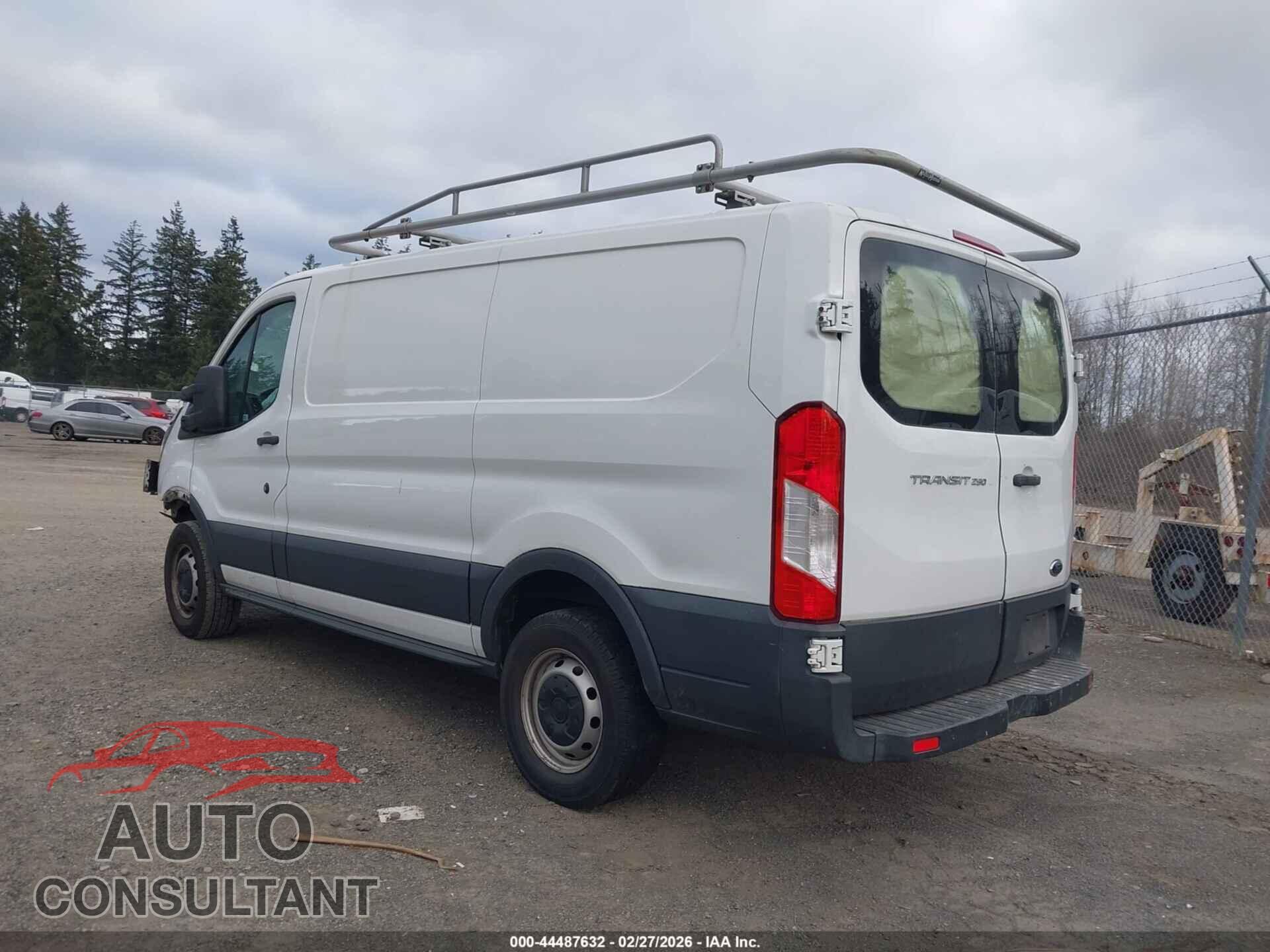 FORD TRANSIT-250 2015 - 1FTNR1YM3FKA29255