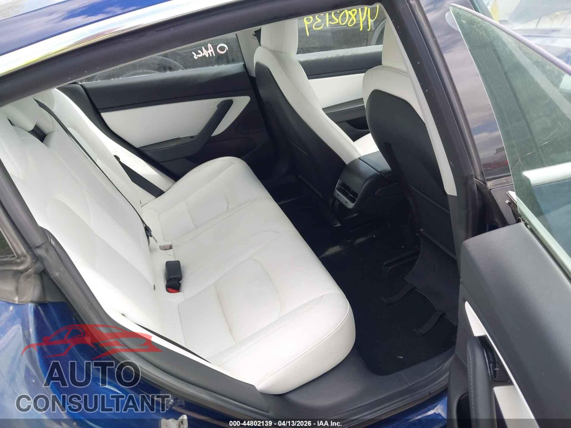 TESLA MODEL 3 2019 - 5YJ3E1EB3KF192520