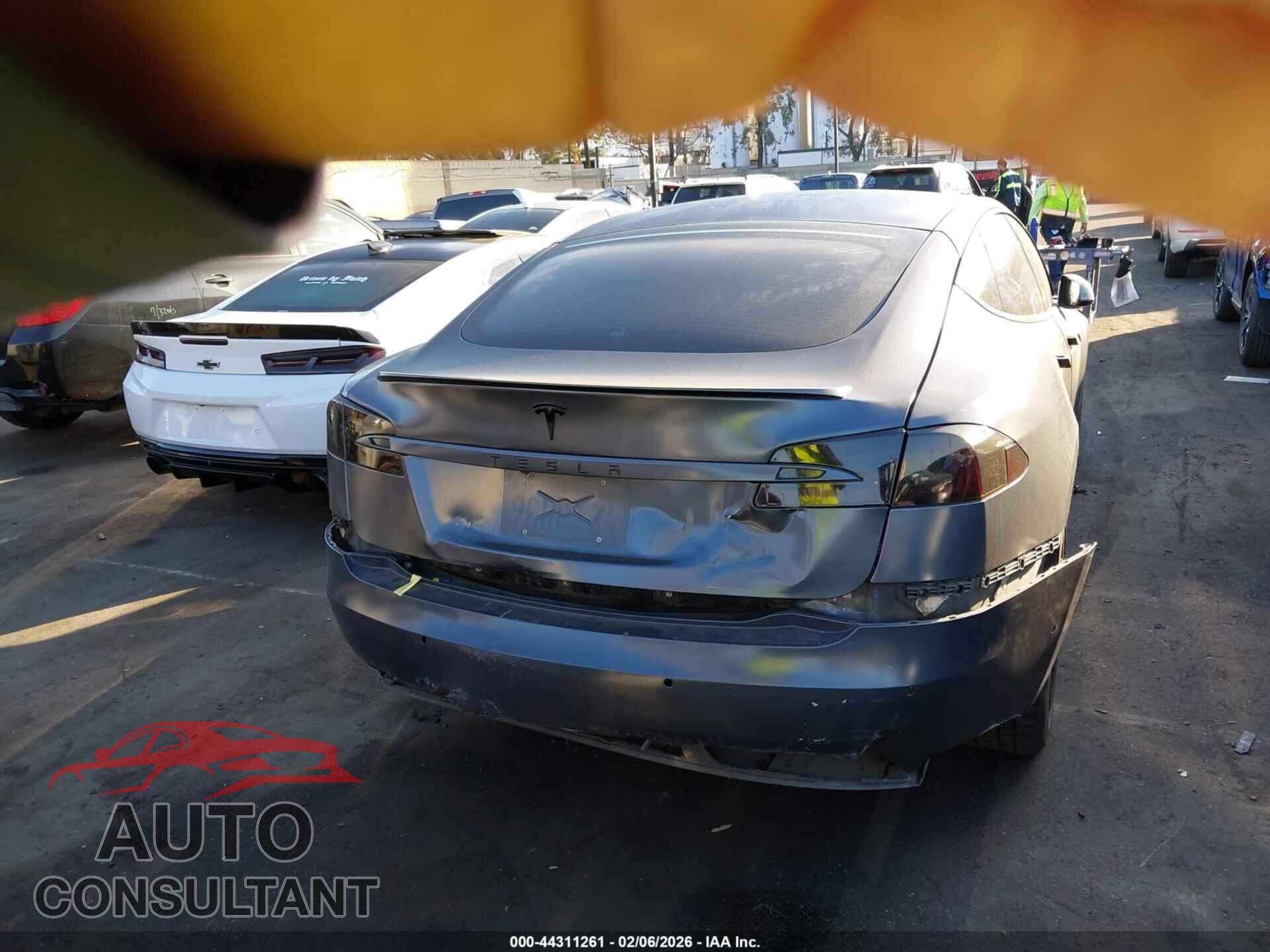 TESLA MODEL S 2016 - 5YJSA1E45GF151693