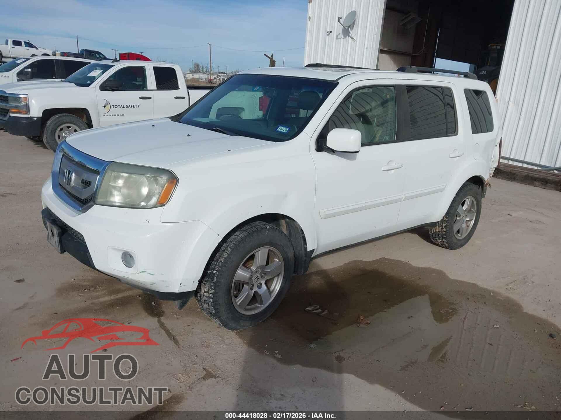 HONDA PILOT 2011 - 5FNYF3H56BB003685