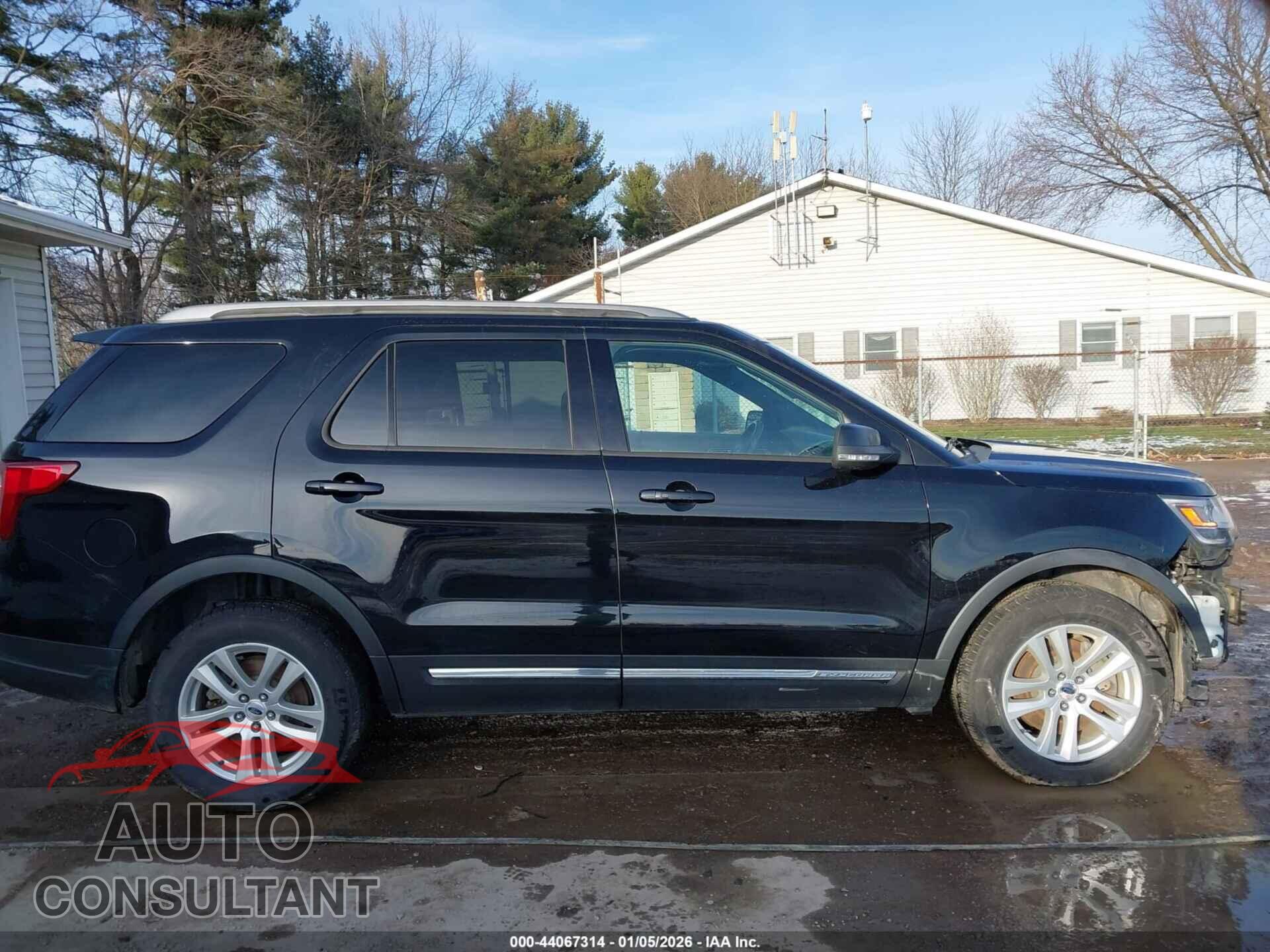 FORD EXPLORER 2018 - 1FM5K8D80JGB41993