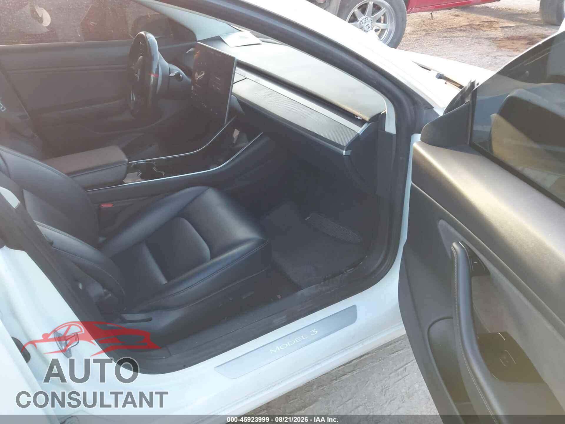 TESLA MODEL 3 2018 - 5YJ3E1EA8JF035345