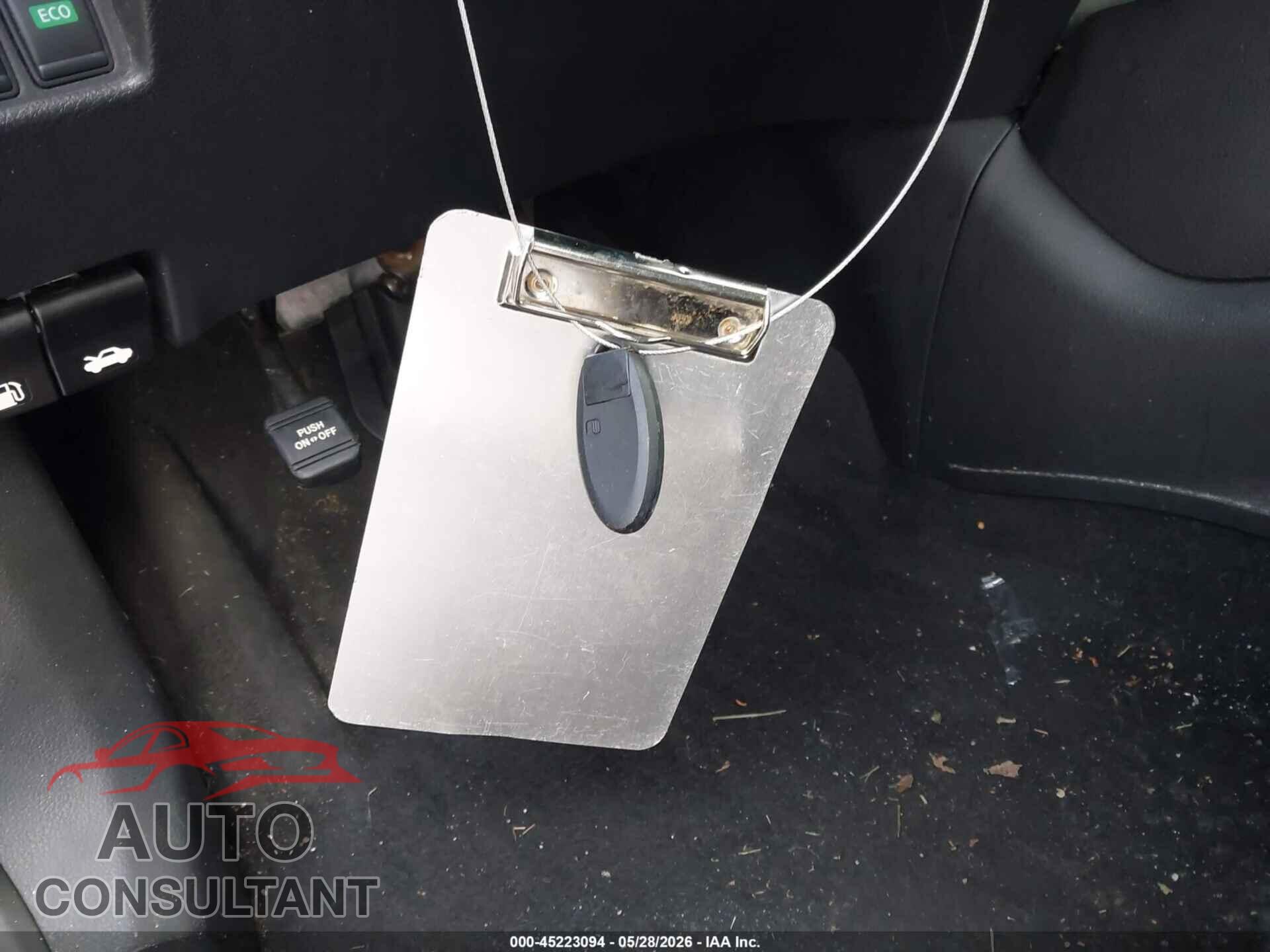 NISSAN ROGUE 2017 - KNMAT2MV3HP547876