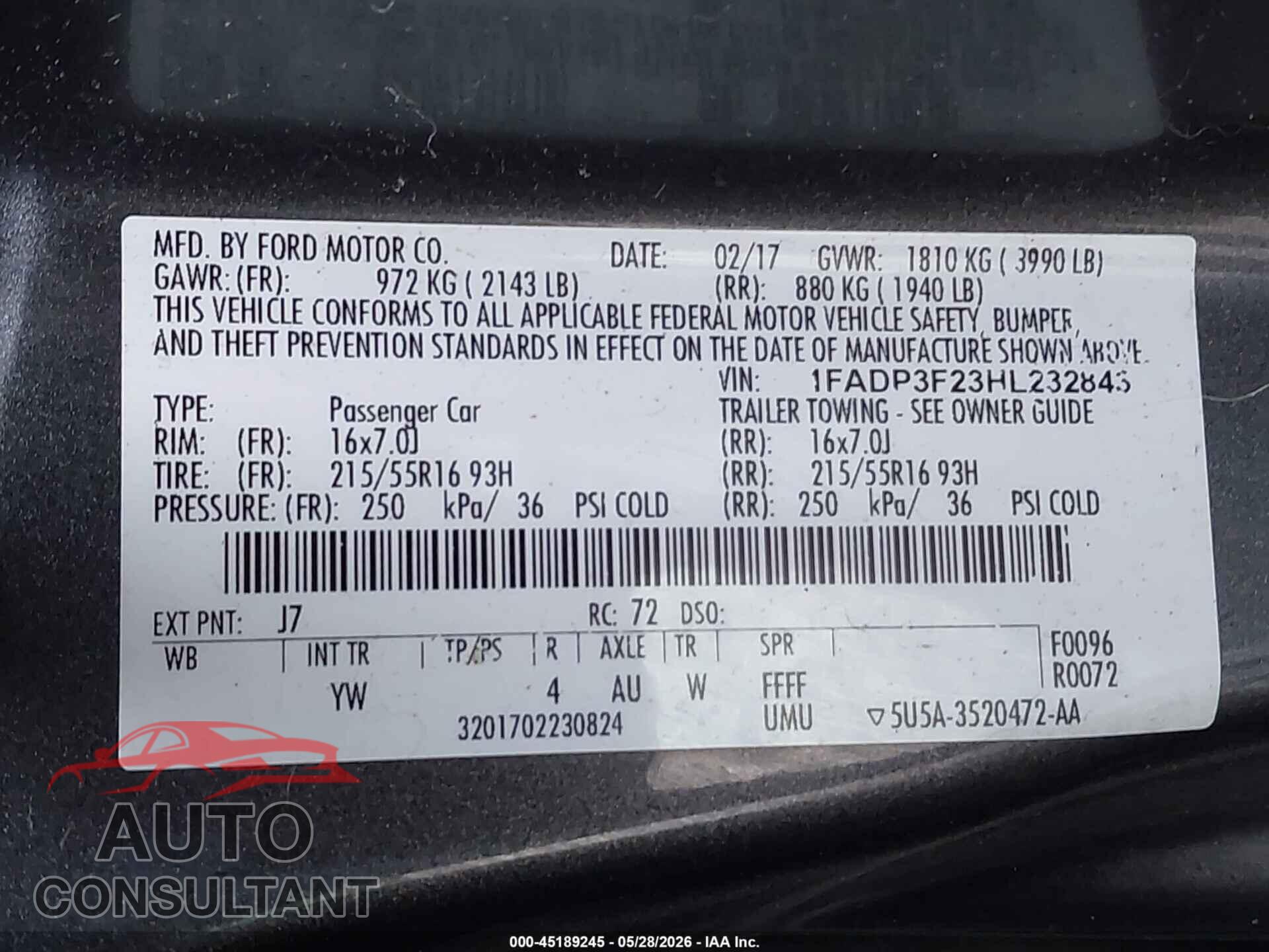 FORD FOCUS 2017 - 1FADP3F23HL232843