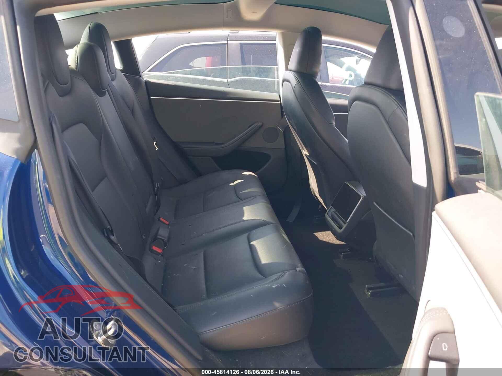 TESLA MODEL 3 2024 - 5YJ3E1EA0RF824097