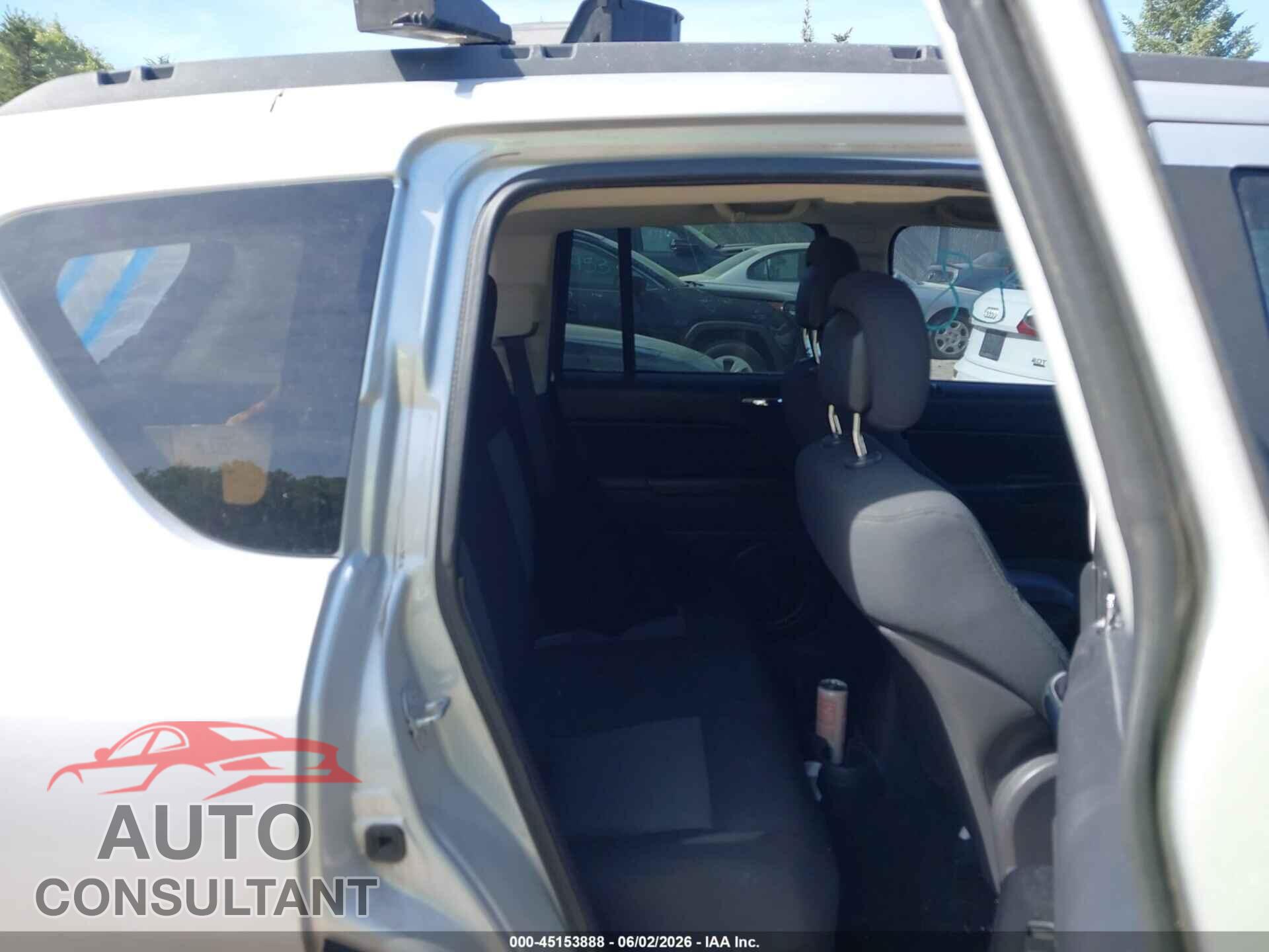 JEEP COMPASS 2010 - 1J4NT4FB2AD501456