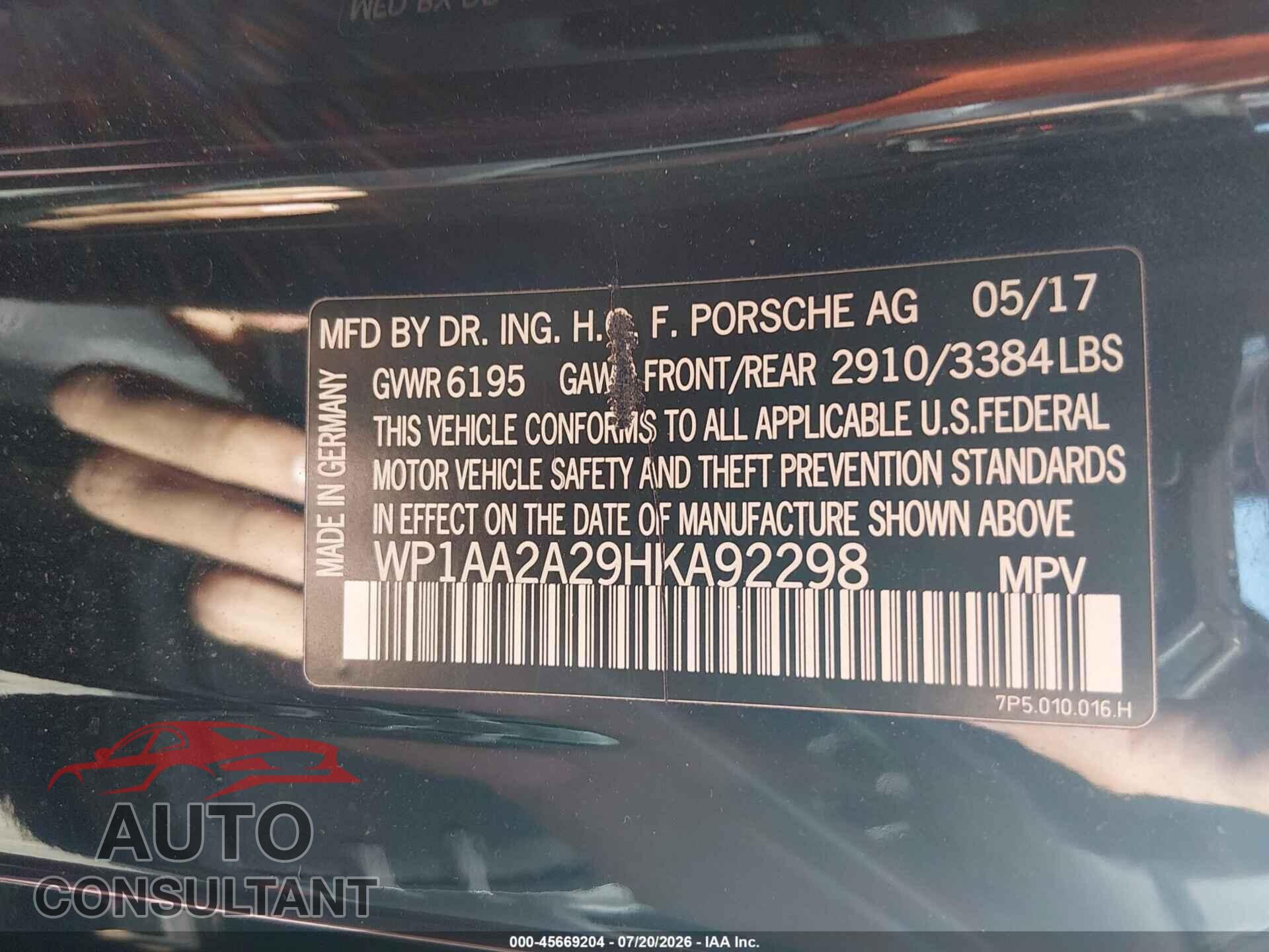 PORSCHE CAYENNE 2017 - WP1AA2A29HKA92298