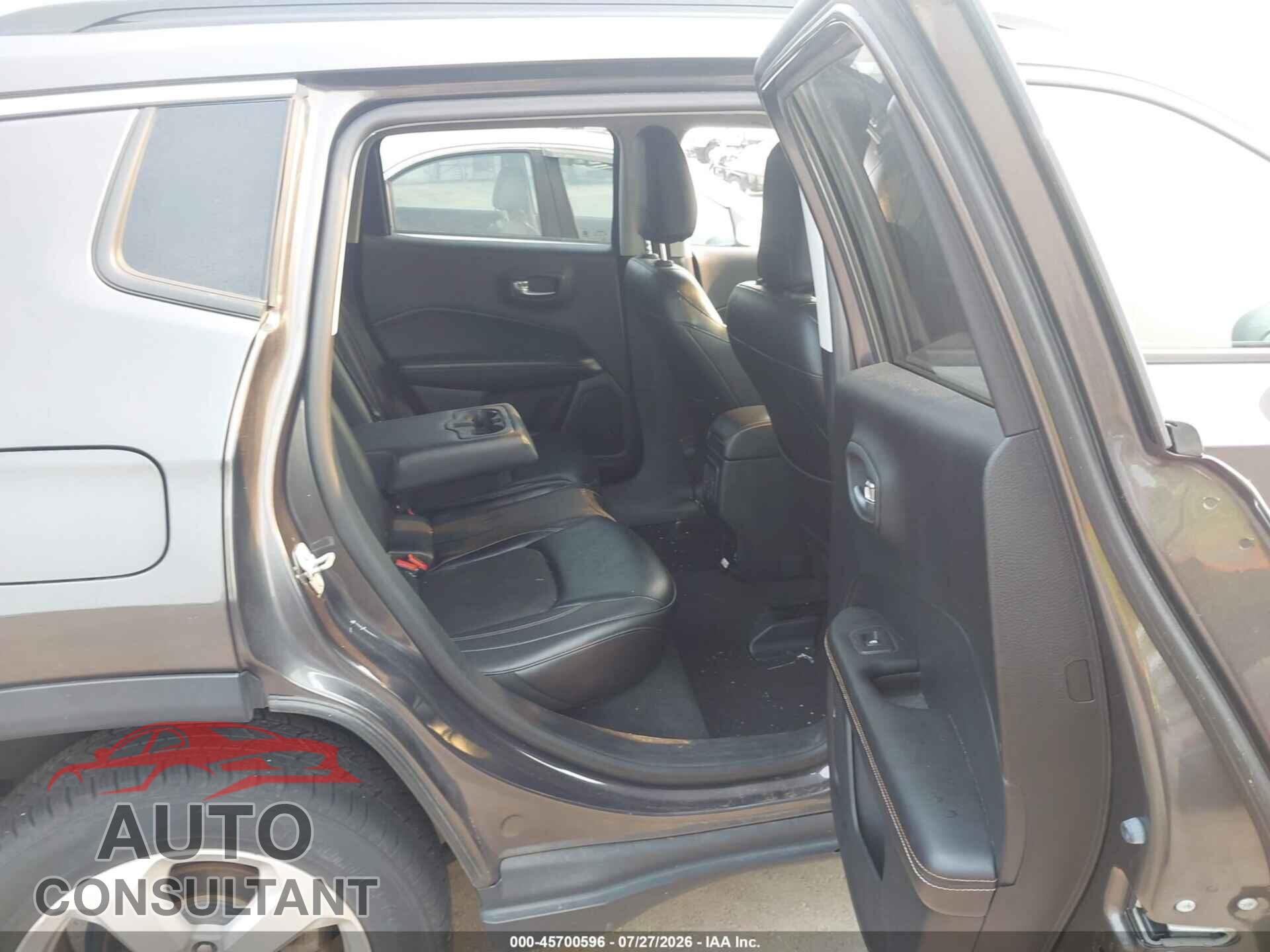 JEEP COMPASS 2017 - 3C4NJDBB9HT628274