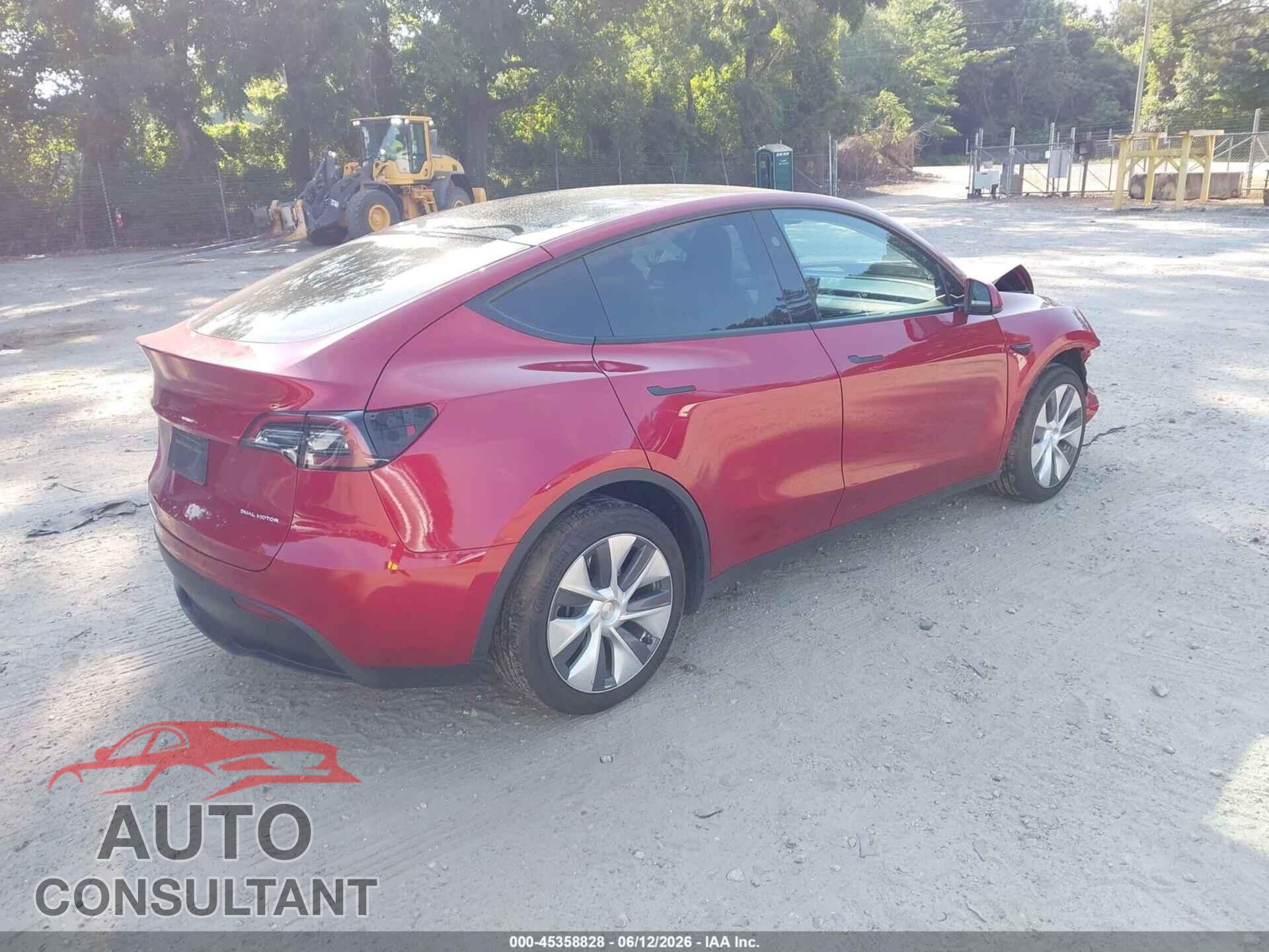 TESLA MODEL Y 2024 - 7SAYGDEE7RF047067