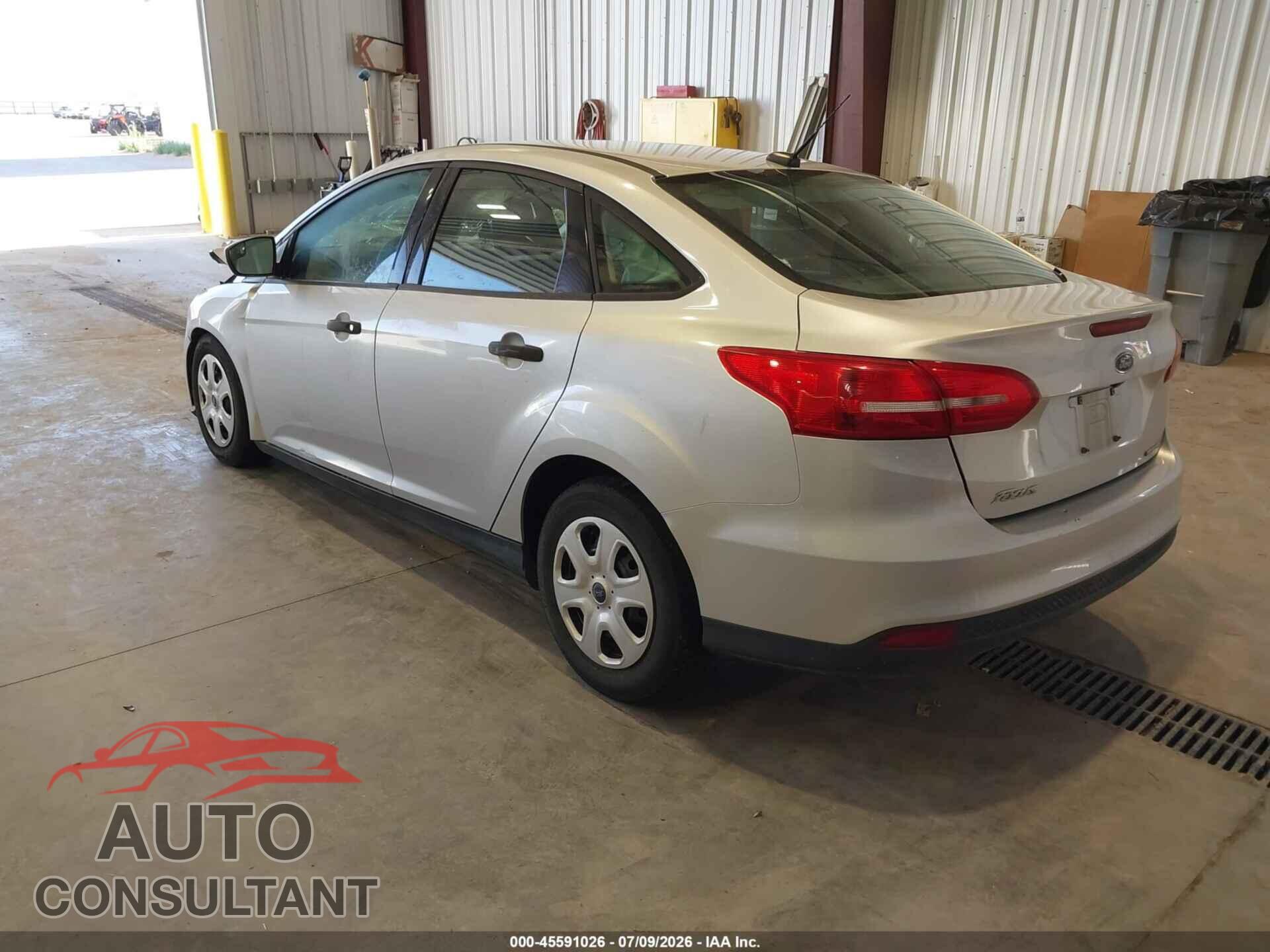 FORD FOCUS 2015 - 1FADP3E21FL201248