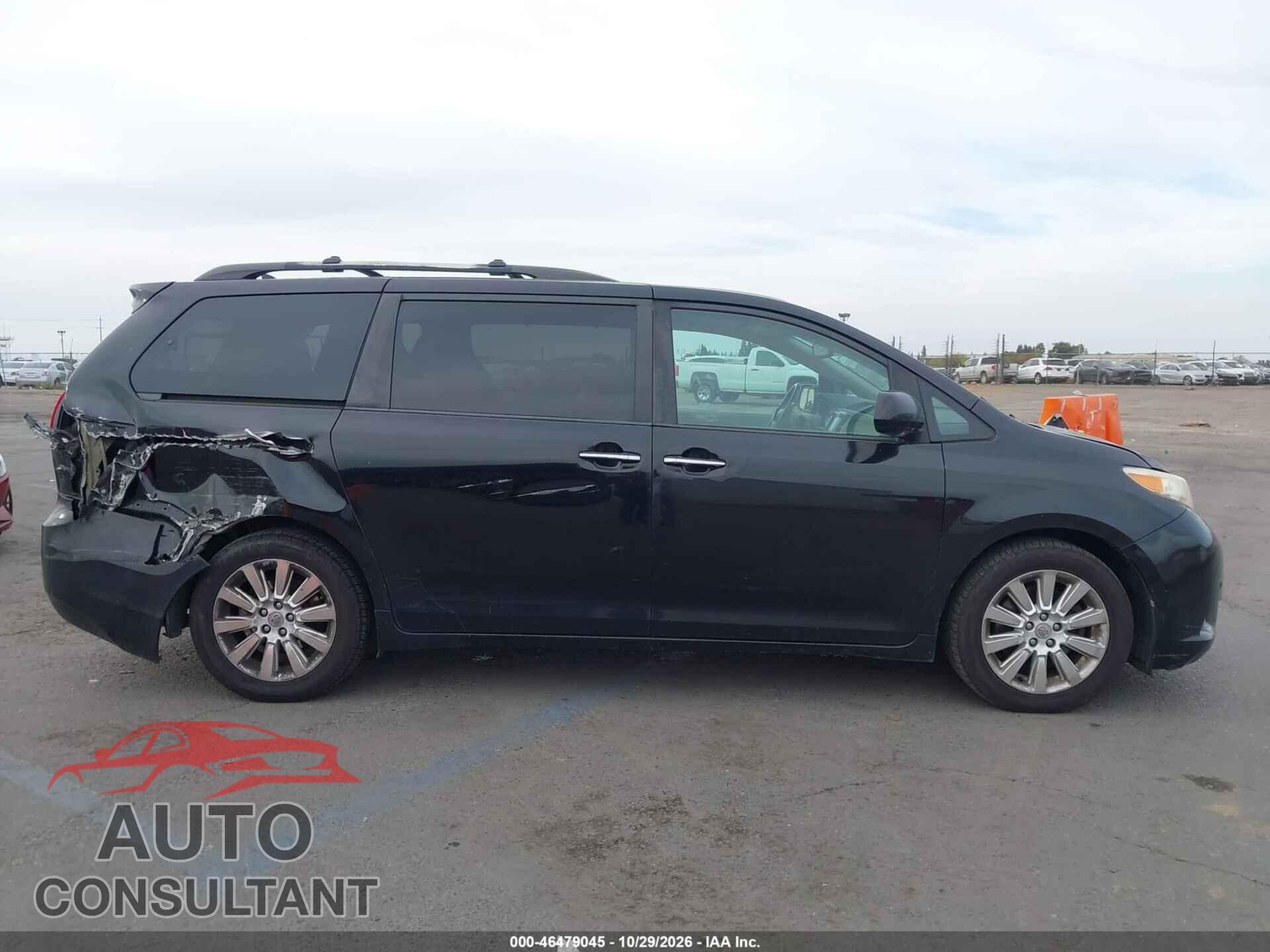 TOYOTA SIENNA 2011 - 5TDDK3DC3BS022737
