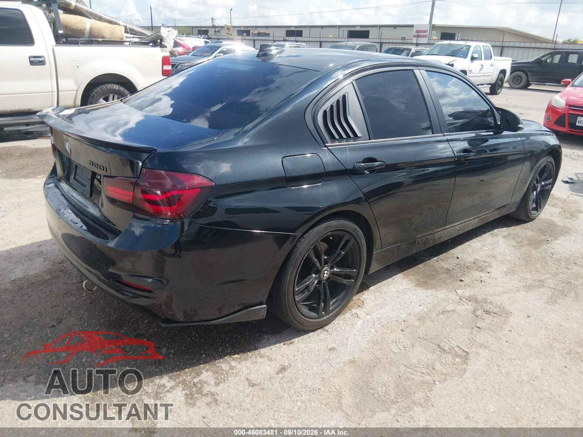 BMW 320I 2017 - WBA8A9C56HK620201
