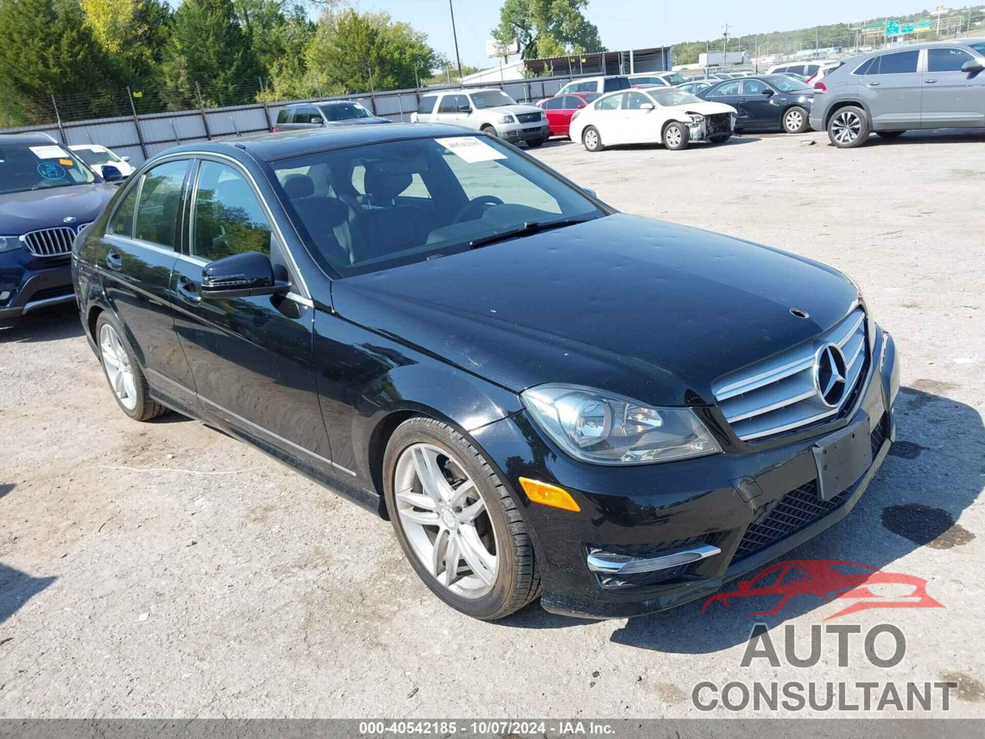 MERCEDES-BENZ C 250 2013 - WDDGF4HB6DR274904