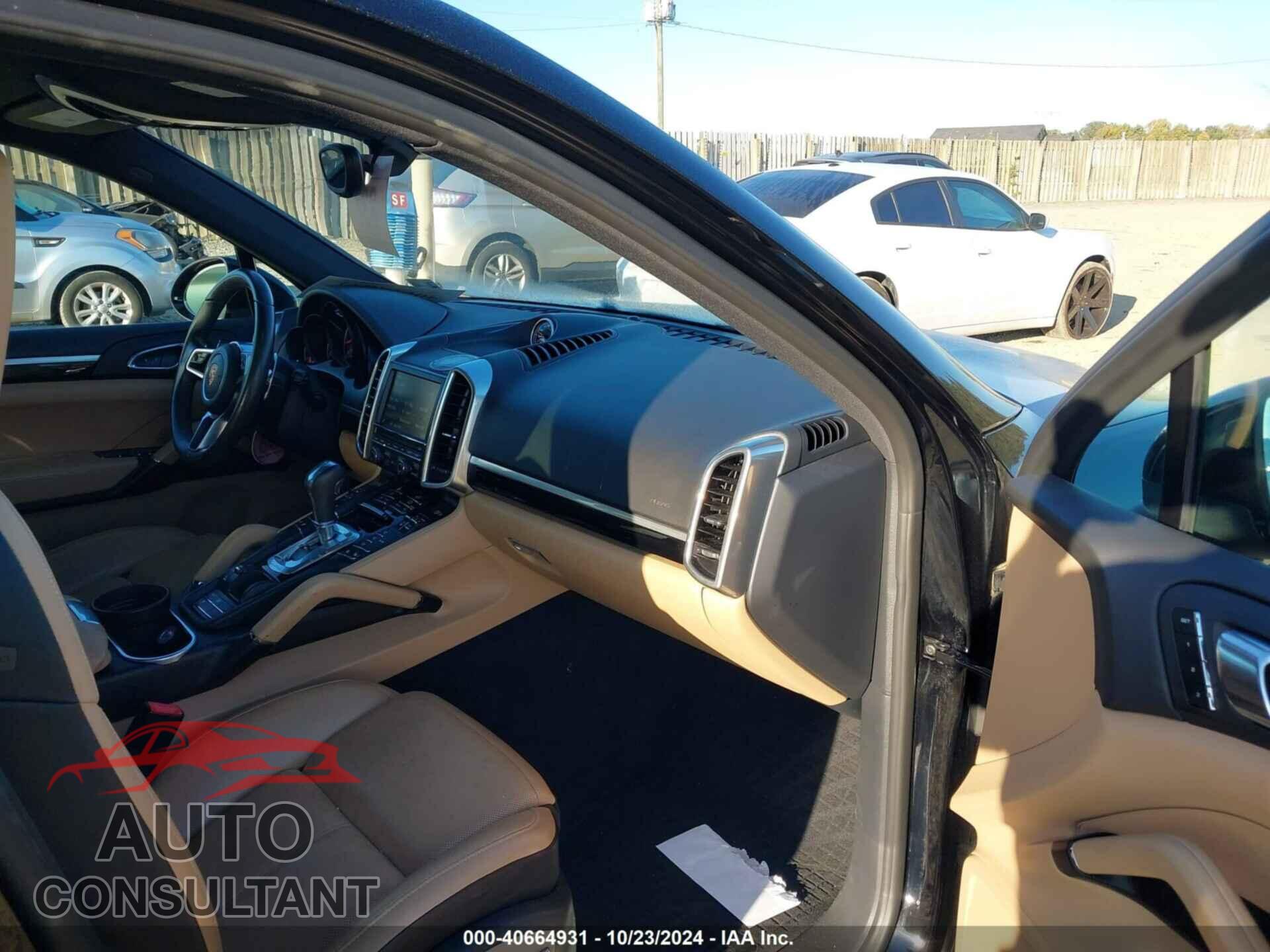 PORSCHE CAYENNE 2016 - WP1AA2A26GLA03683