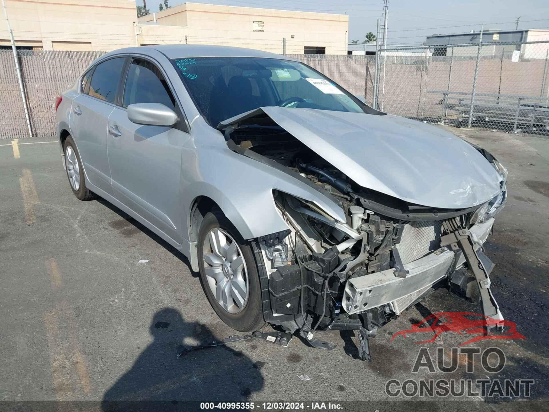 NISSAN ALTIMA 2017 - 1N4AL3AP5HN308181