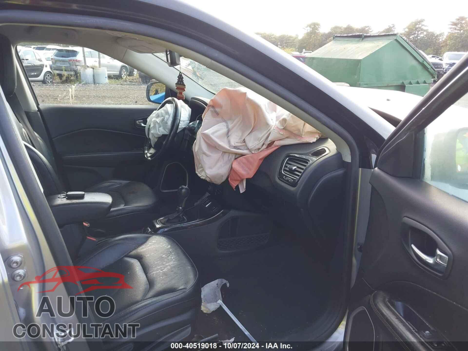 JEEP COMPASS 2020 - 3C4NJCCB7LT114585