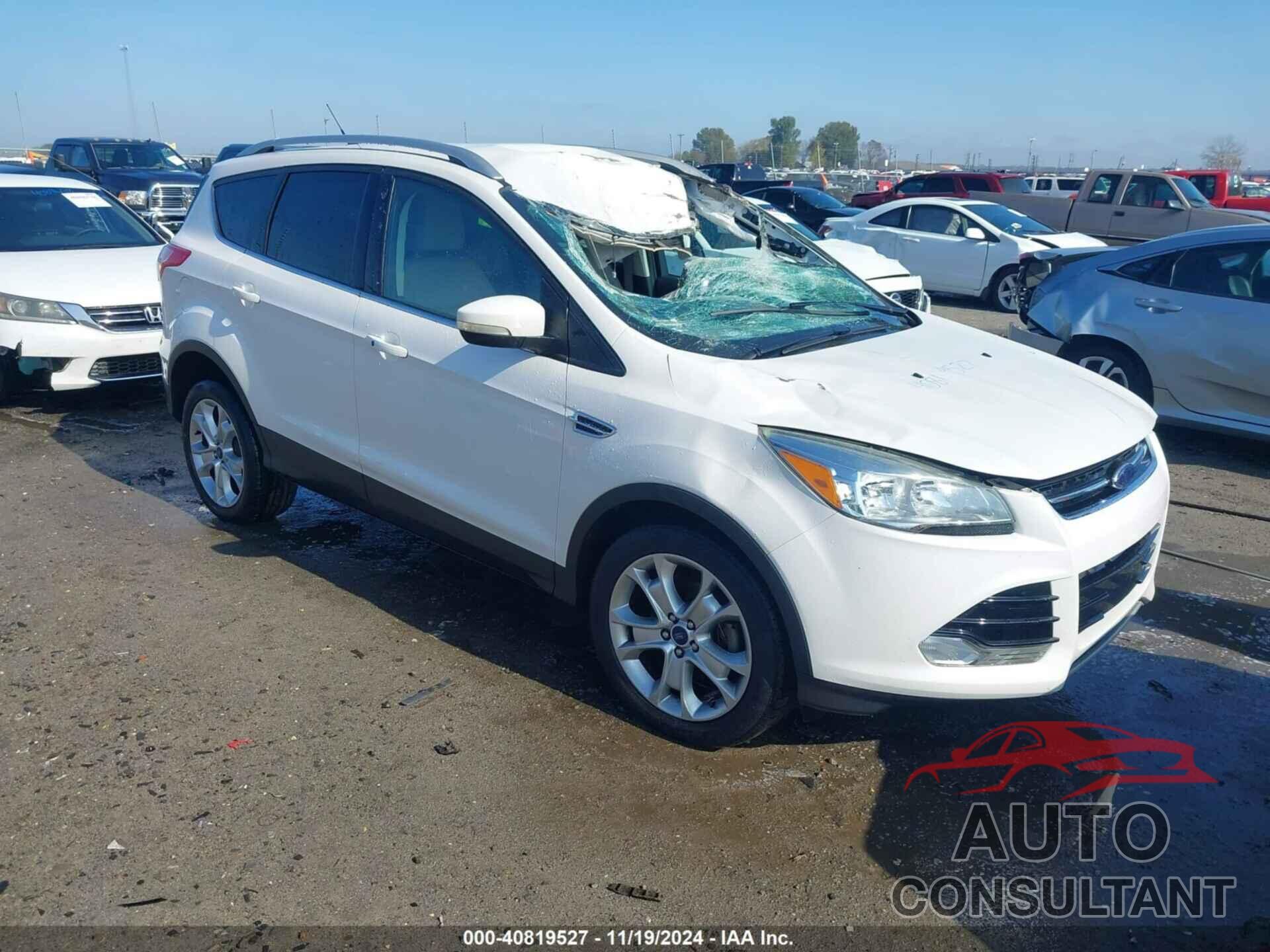 FORD ESCAPE 2015 - 1FMCU0JX4FUB92226