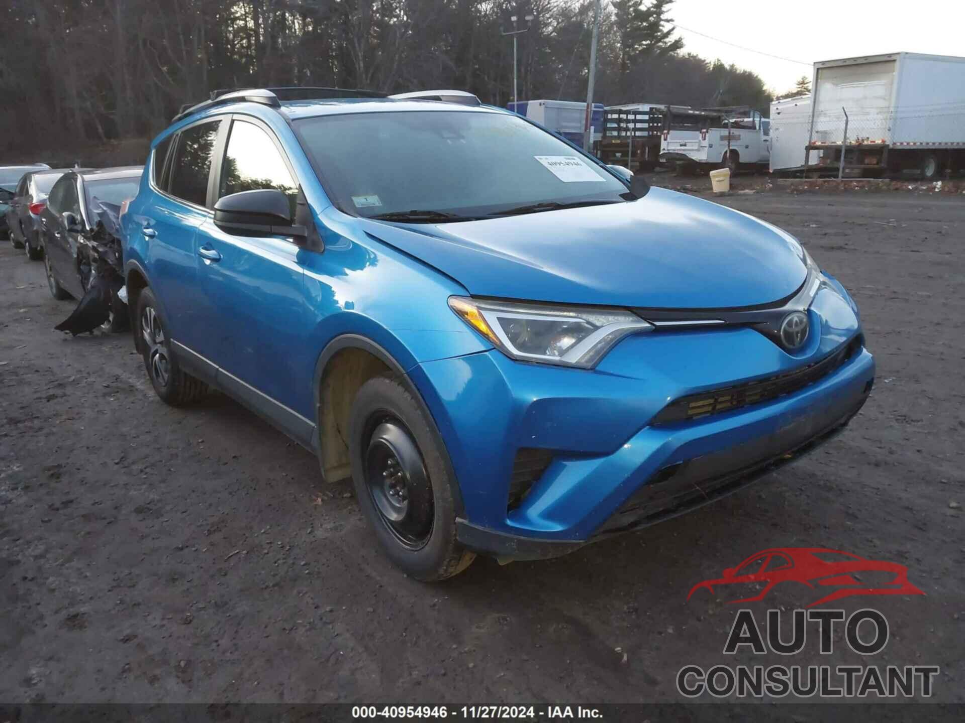 TOYOTA RAV4 2017 - JTMBFREV4HJ701890