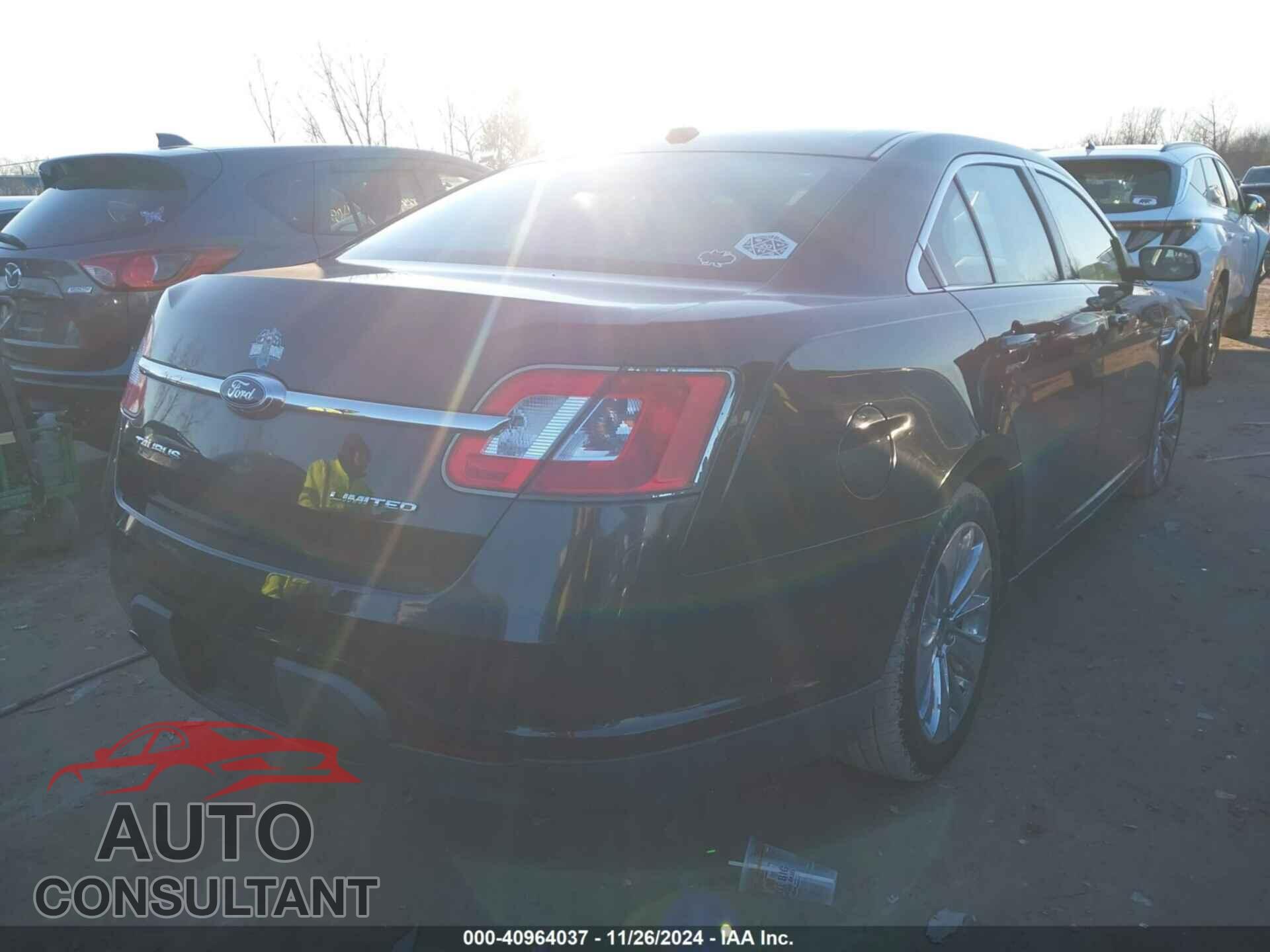 FORD TAURUS 2010 - 1FAHP2FW0AG161131